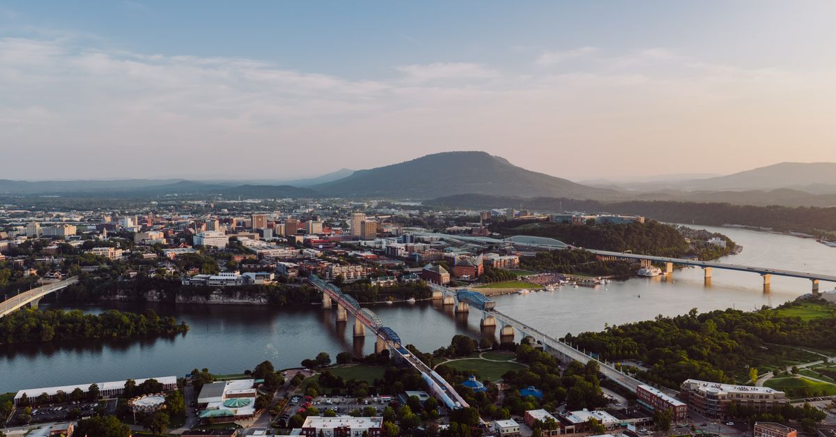10 industrial cities that turned sector collapse into long-term growth 10 industrial cities that turned sector collapse into long-term growth