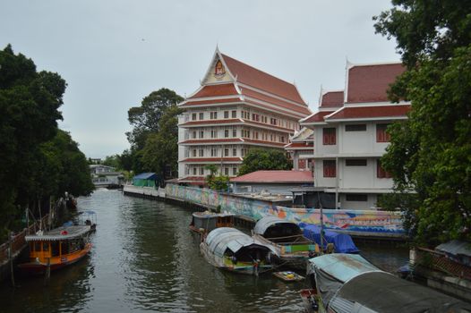 Klong canal longtail and floating market — Bangkok