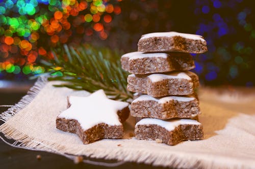 Stapel Koekjes Op Wit Textiel