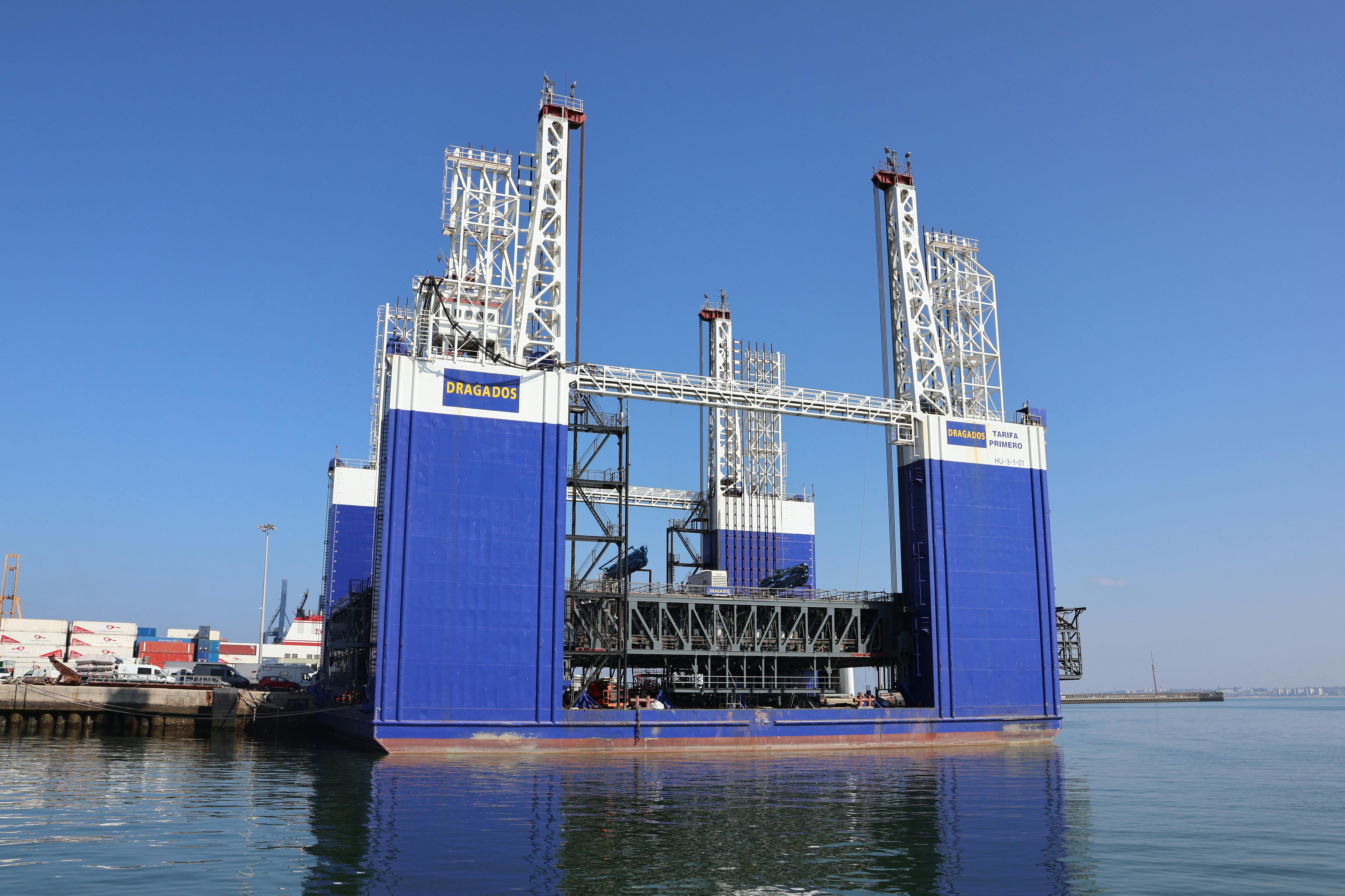 espacios dedicados a albergar infraestructuras industriales