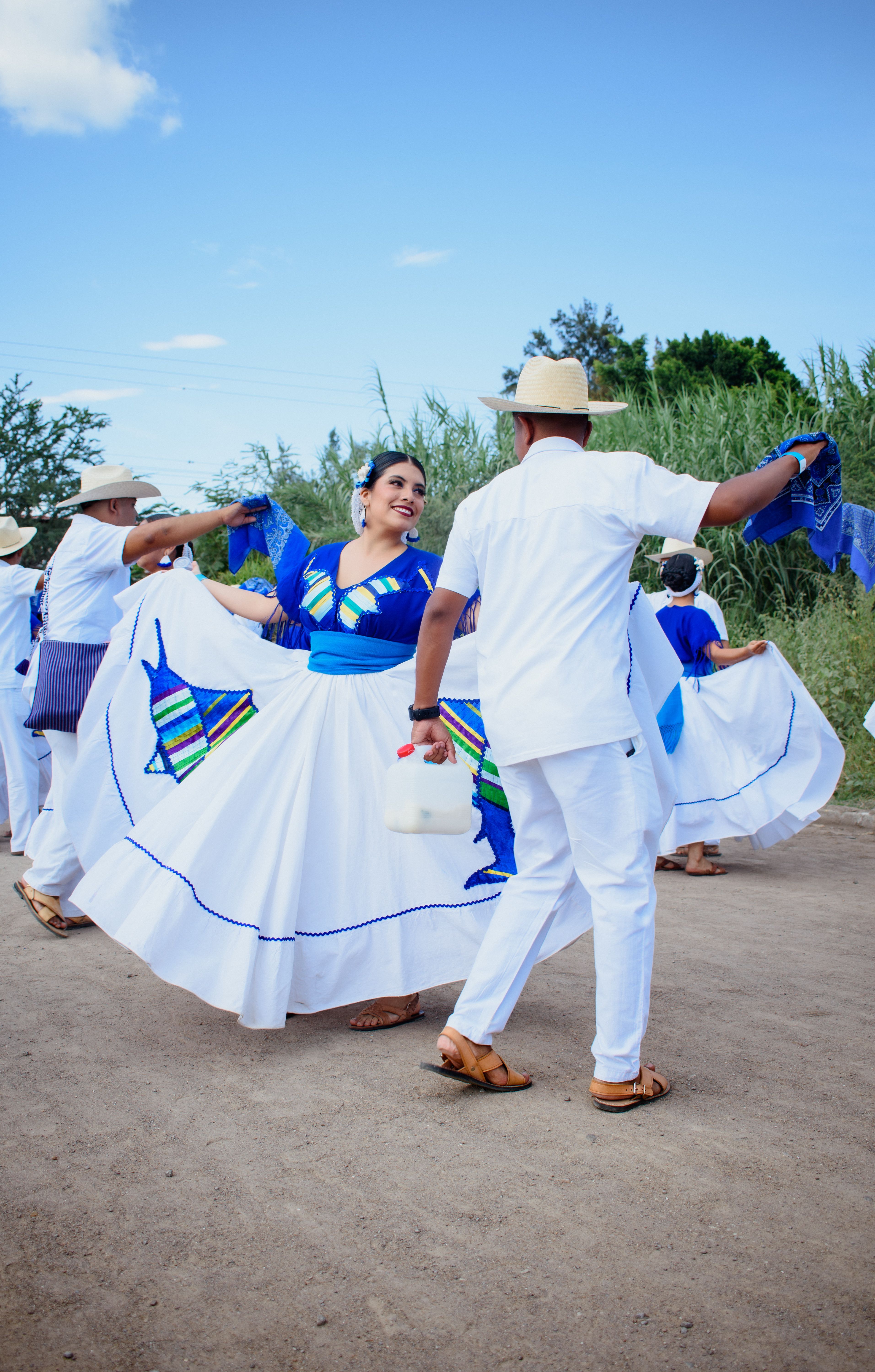 Cumbia Dancing