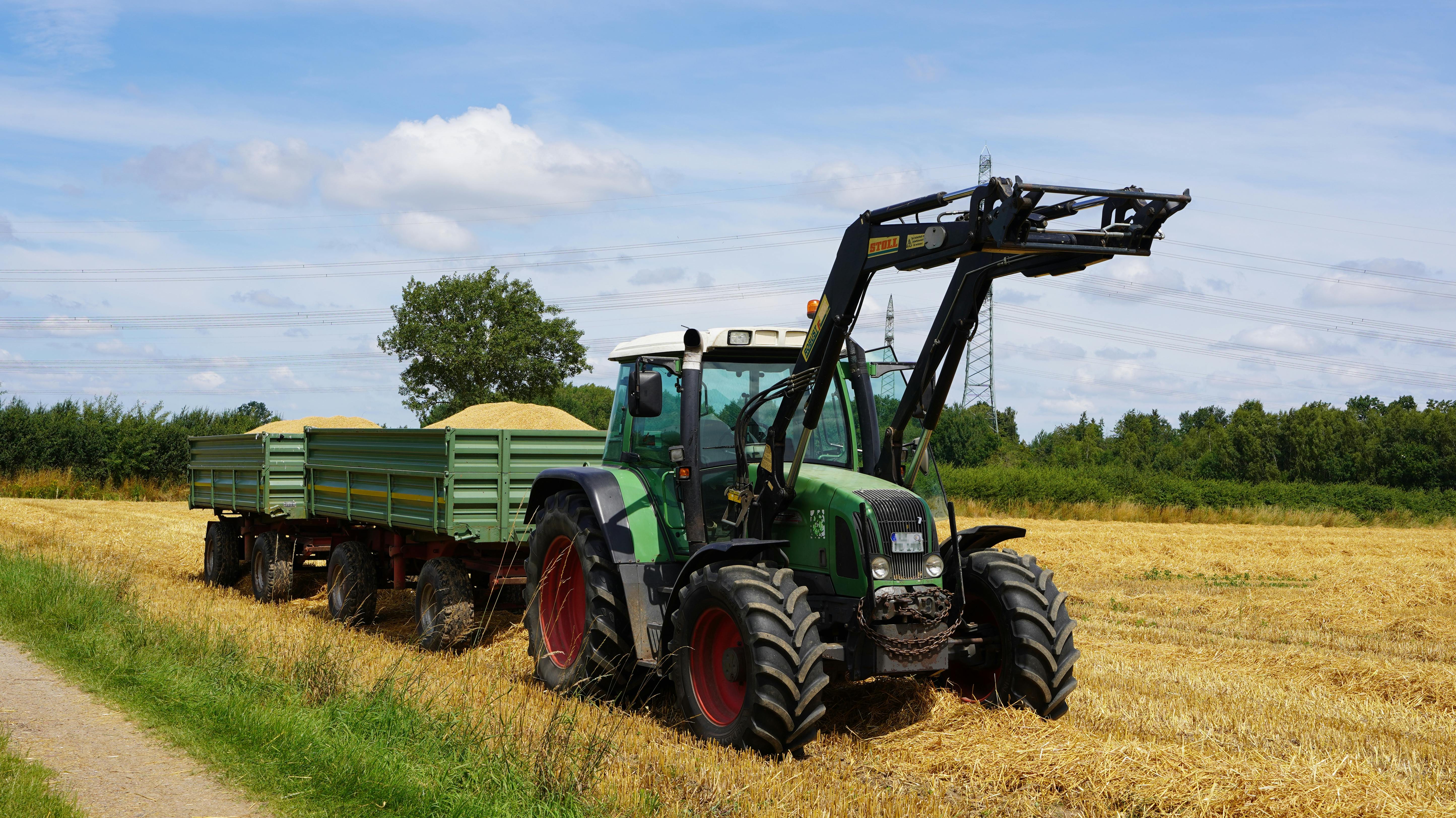 Essential GPS Fleet Management Benefits for Farm Equipment Optimization