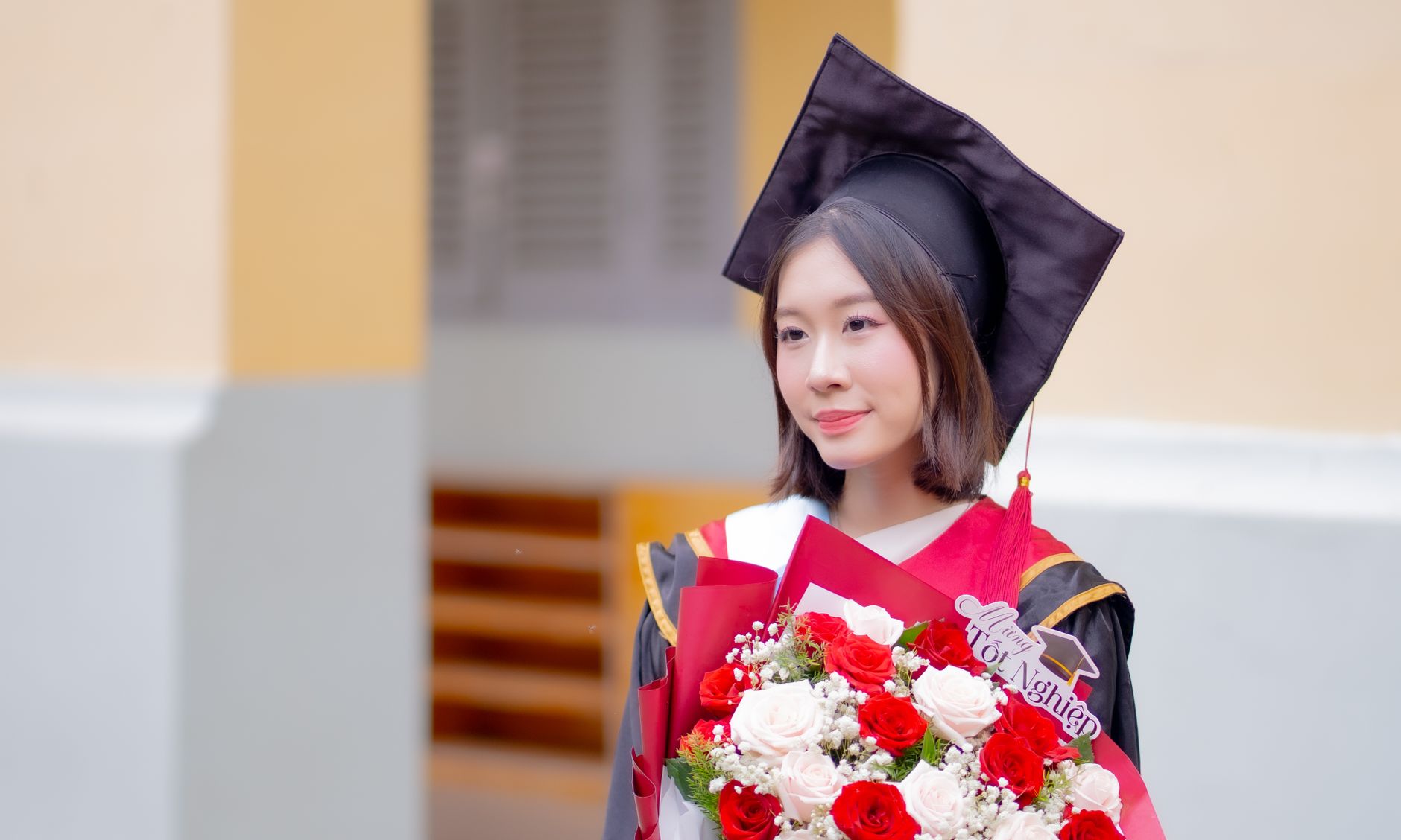 Singapore Fresh Graduates Landed on S$90K Salaried AI-Related Jobs; Pay Rose 5 Times Faster Than Average Wages