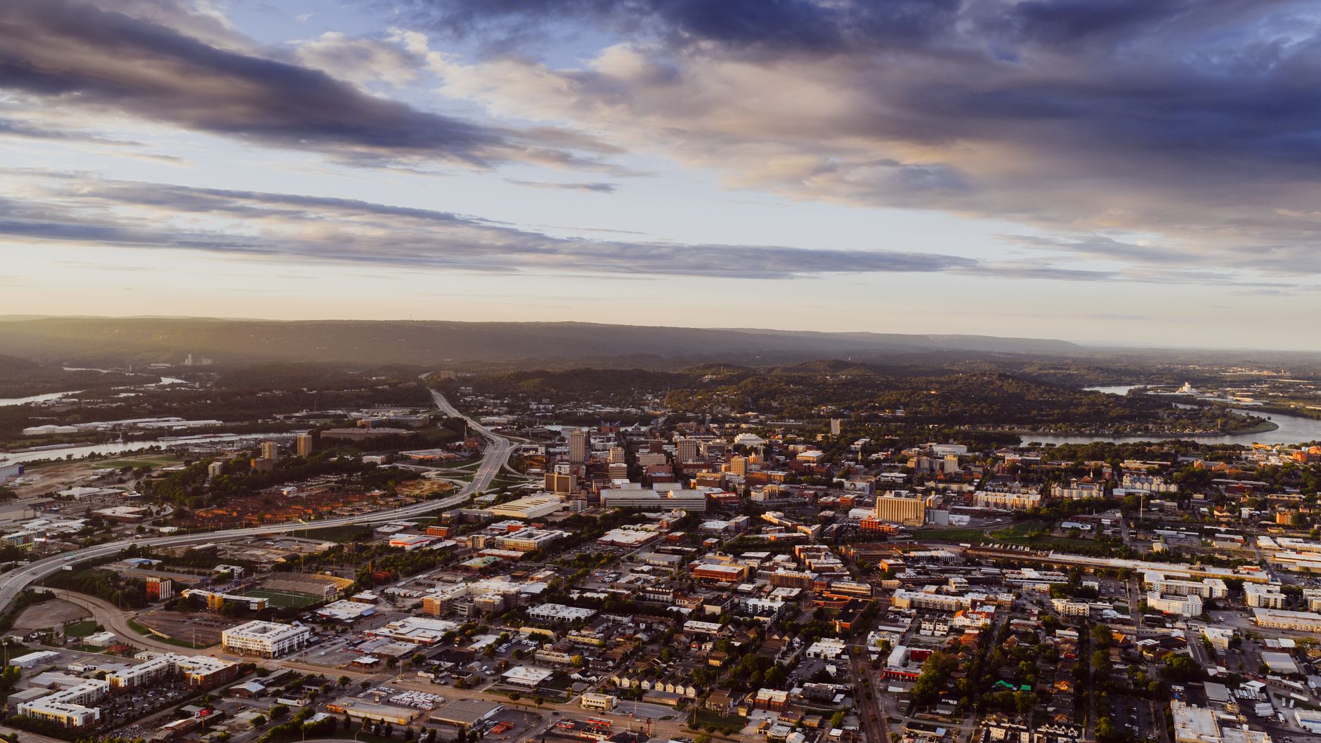 Albany vs Bend for Families: Which City Wins in 2026?