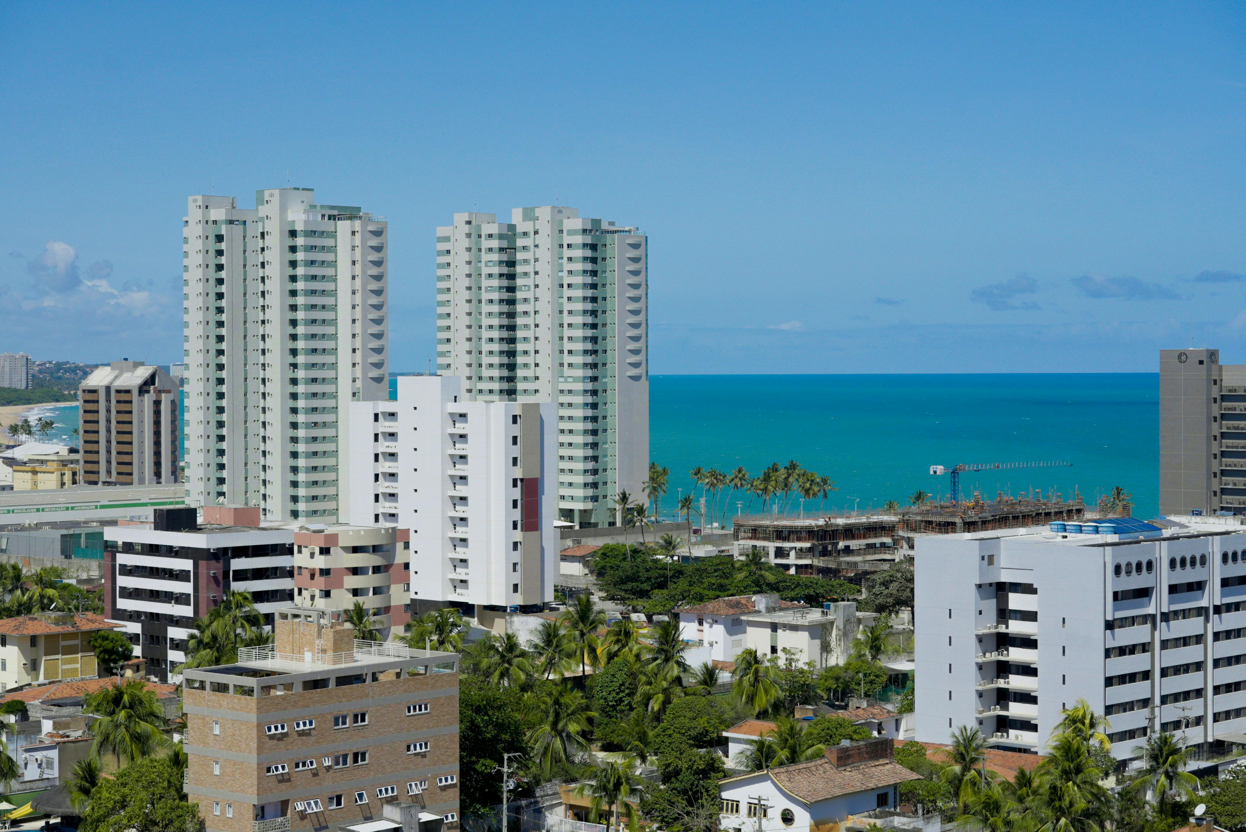 Technology entertainment awnings business Maceió