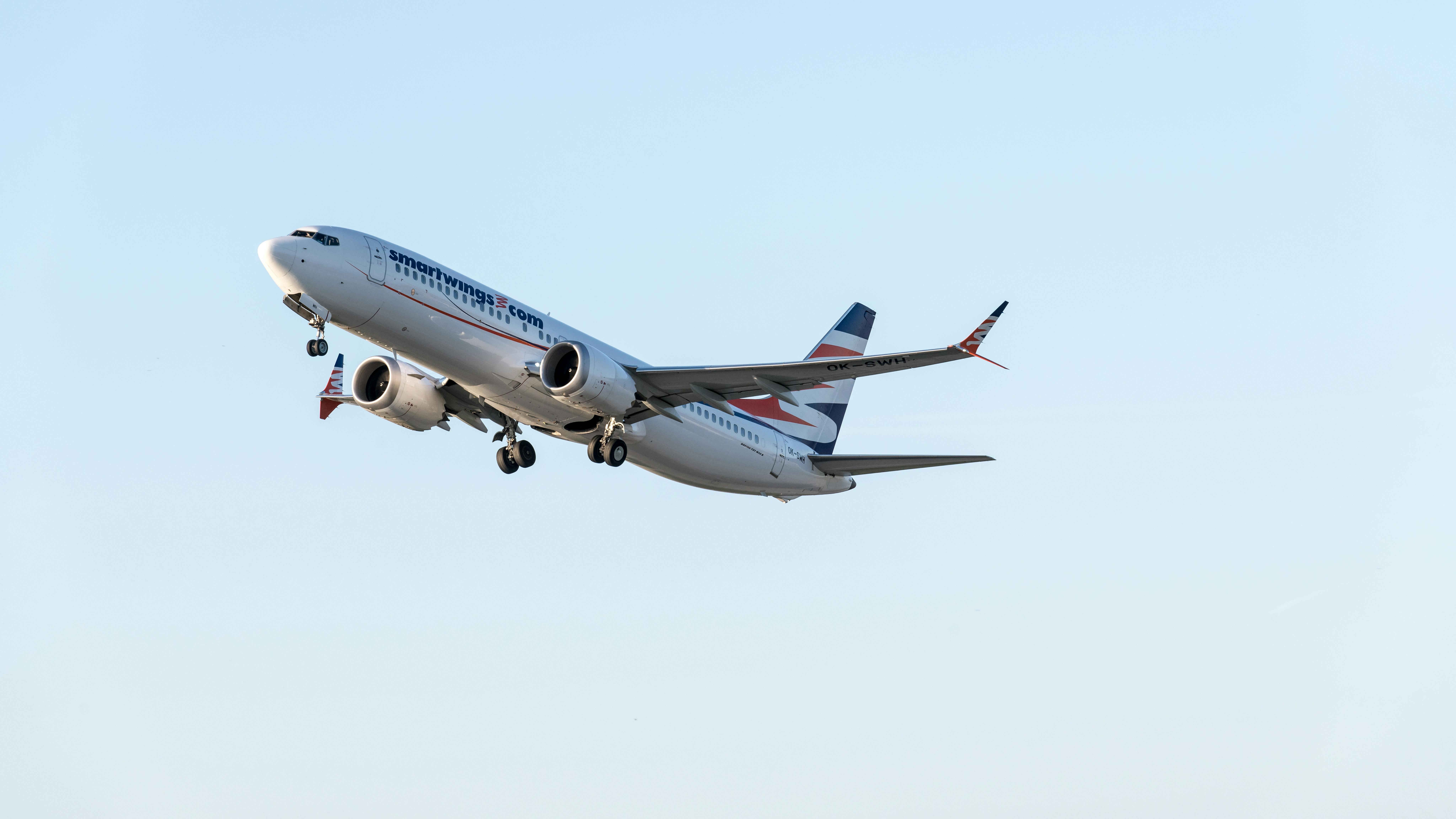 How Frequent Flyers Really Use Airline Miles (2026 Guide) — Photo by Wolfgang Weiser on Pexels