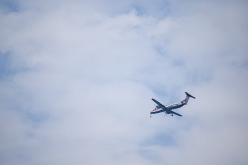 多雲的天空, 天空, 小飛機 的 免費圖庫相片