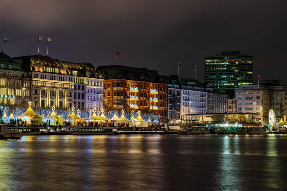 Hamburg Rathausmarkt Christmas Market