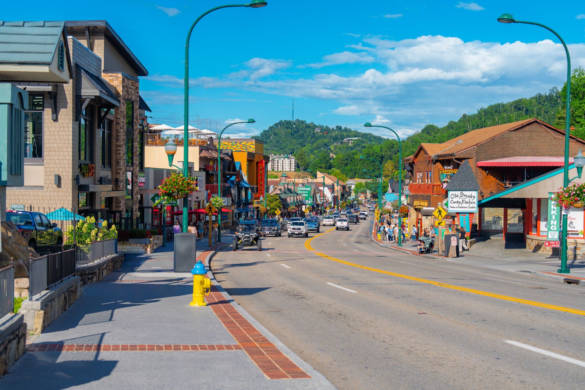 Asheville vs Bend: Job Market, Salaries & Opportunities (2026)