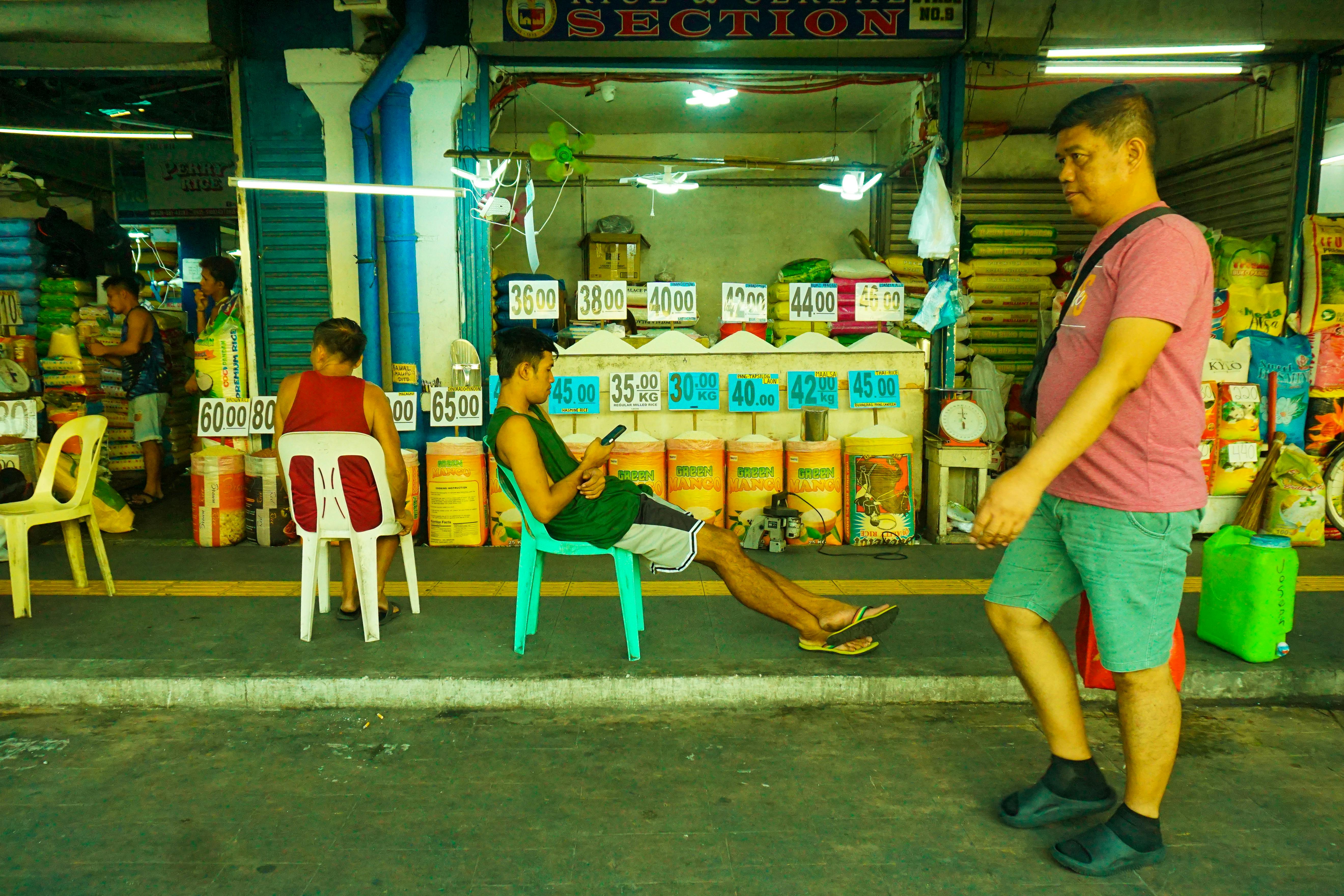 4 Times It Makes Sense to Buy Airline Miles — Photo by Nico Andrei Sta. Ana on Pexels