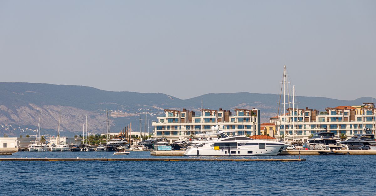 Почему стоит начинать яхтенное путешествие из Portonovi Marina?