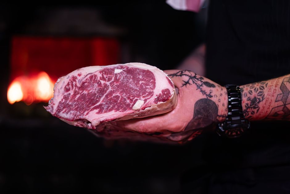 Petualangan Kuliner Seorang Mahasiswi: Dari Matcha Pink hingga Steak Premium
