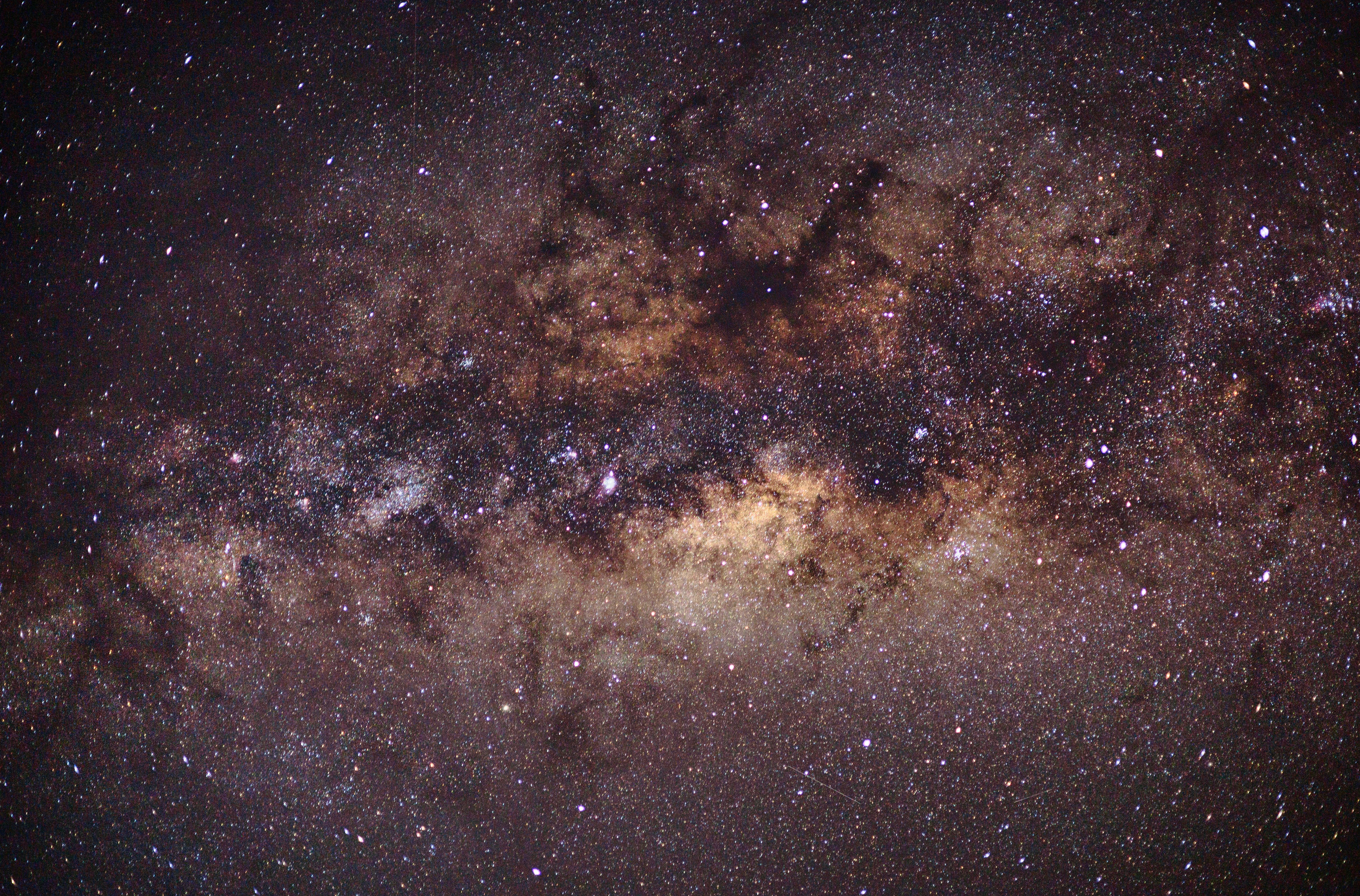 Stunning View of the Milky Way Galaxy · Free Stock Photo