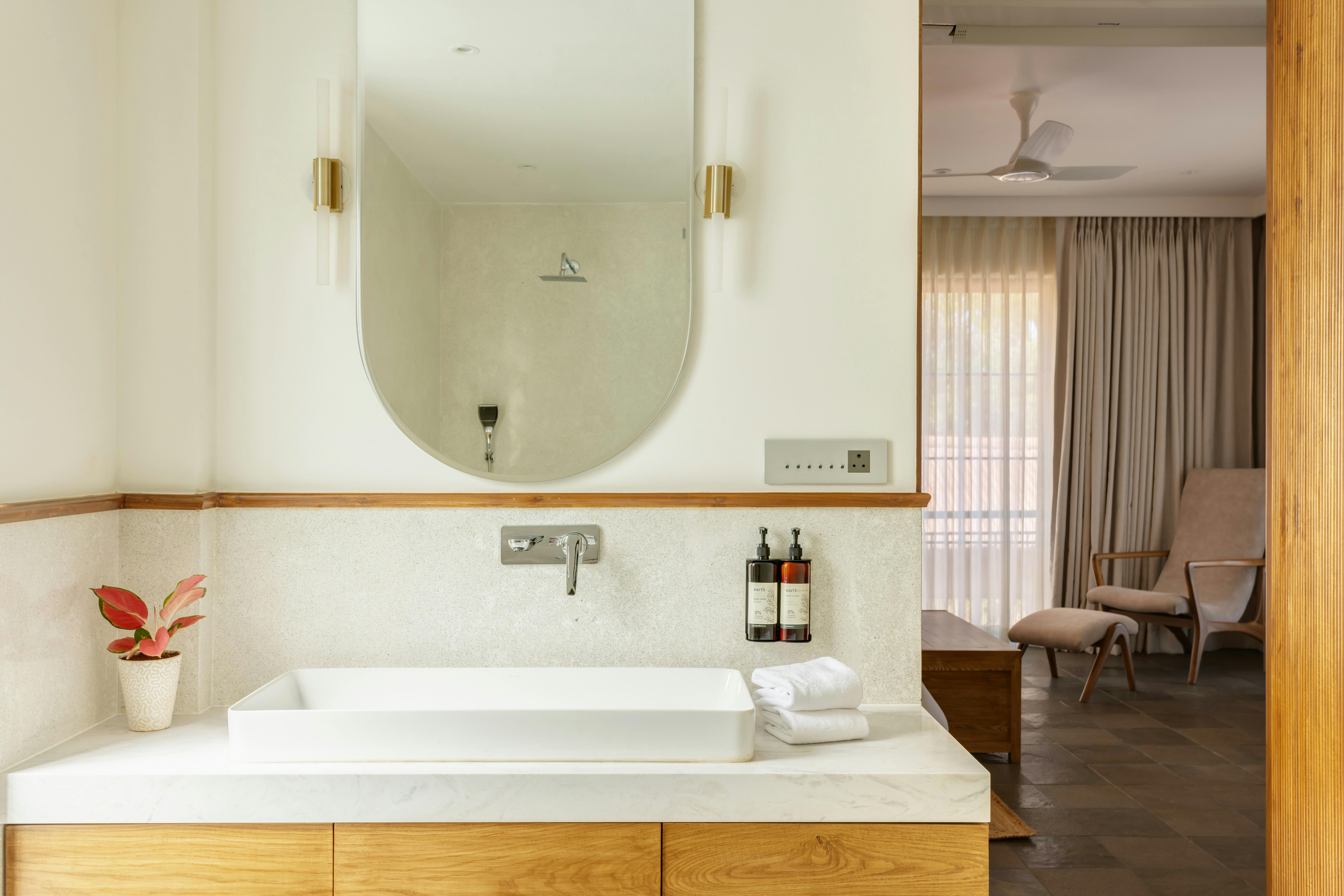 Bathroom Accessory Photography: Stunning Shots to Boost Sales