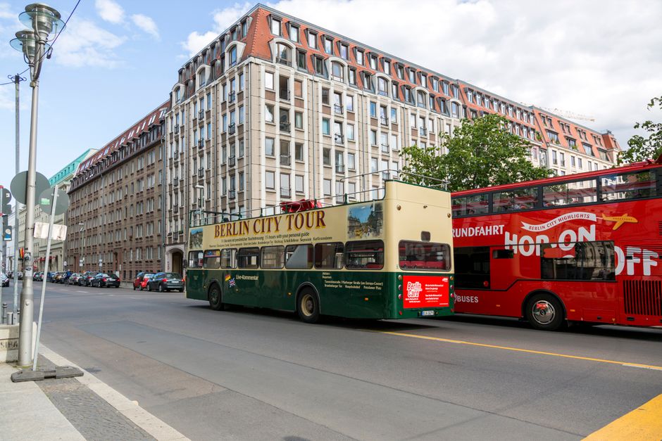 Hop-On Hop-Off bus touring Vienna's Ringstraße in Austria