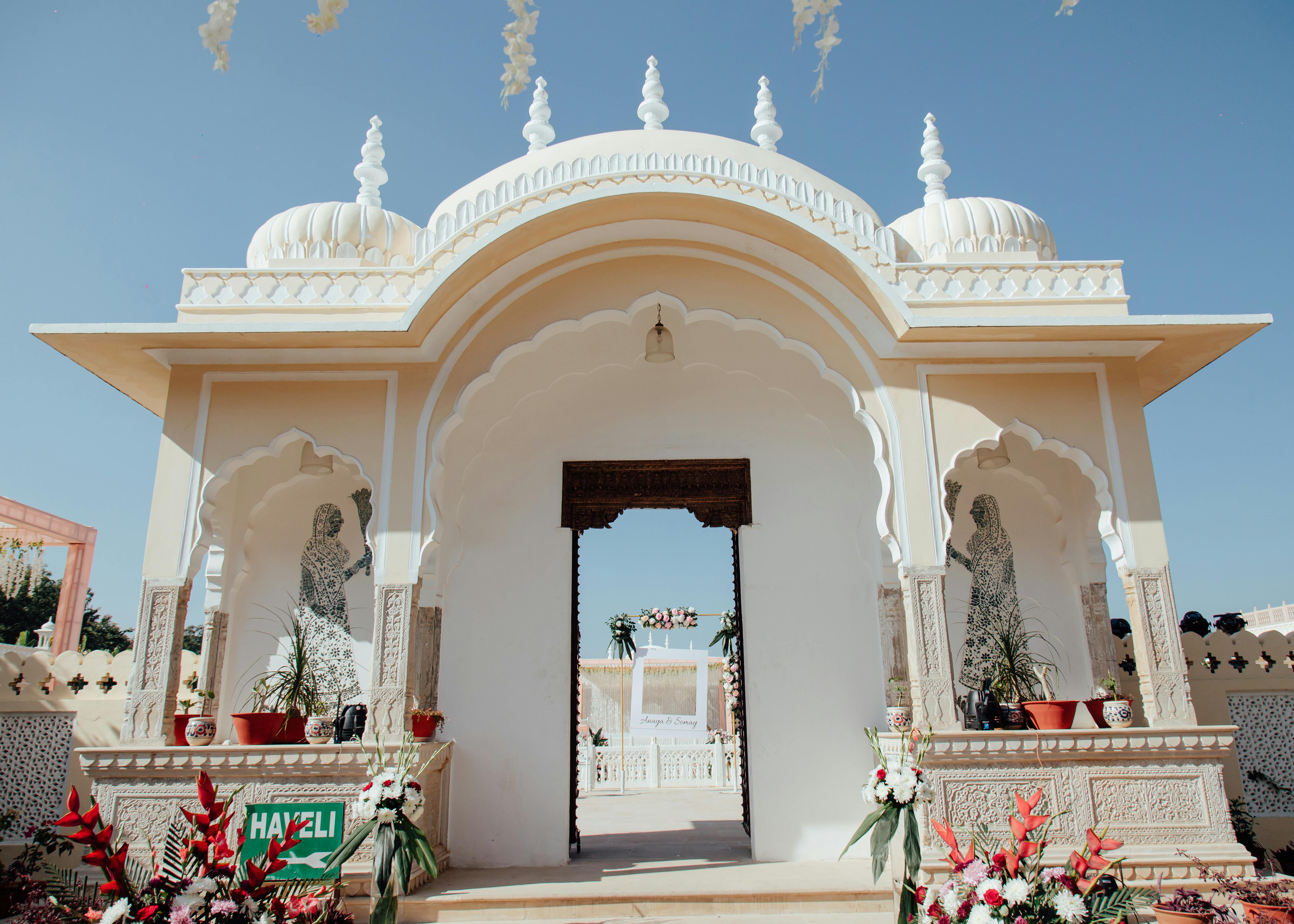 Haveli Arches Meet City Living: Rajasthani Charm for Your Urban Home