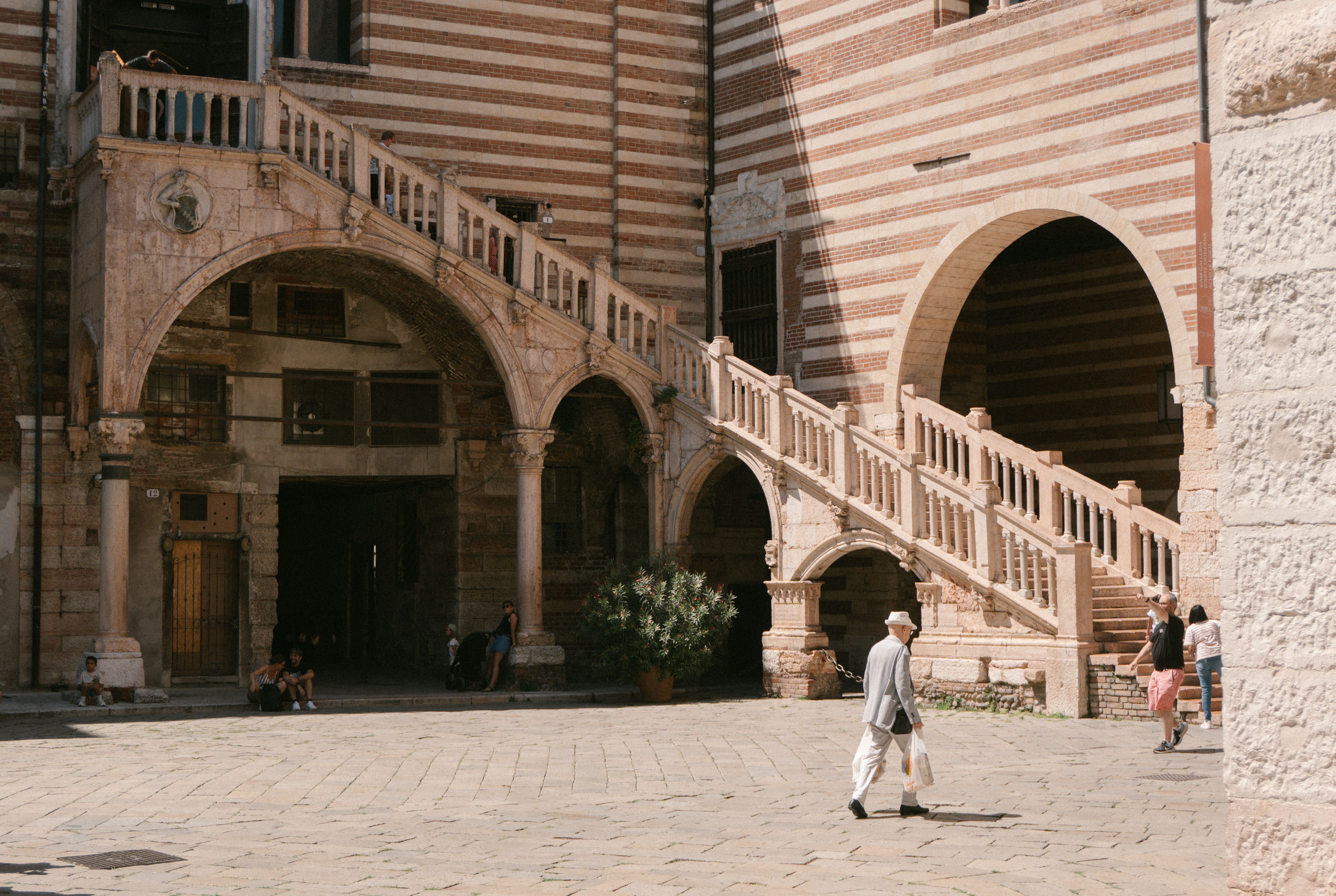 Piazza dei Martiri