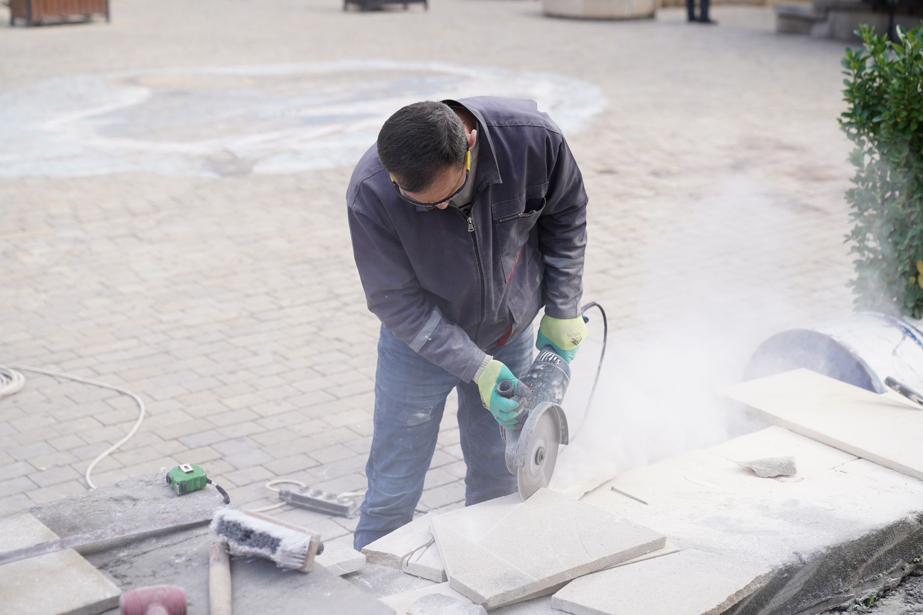 Best Tile Saws for Beginners 2026: Wet & 7-Inch