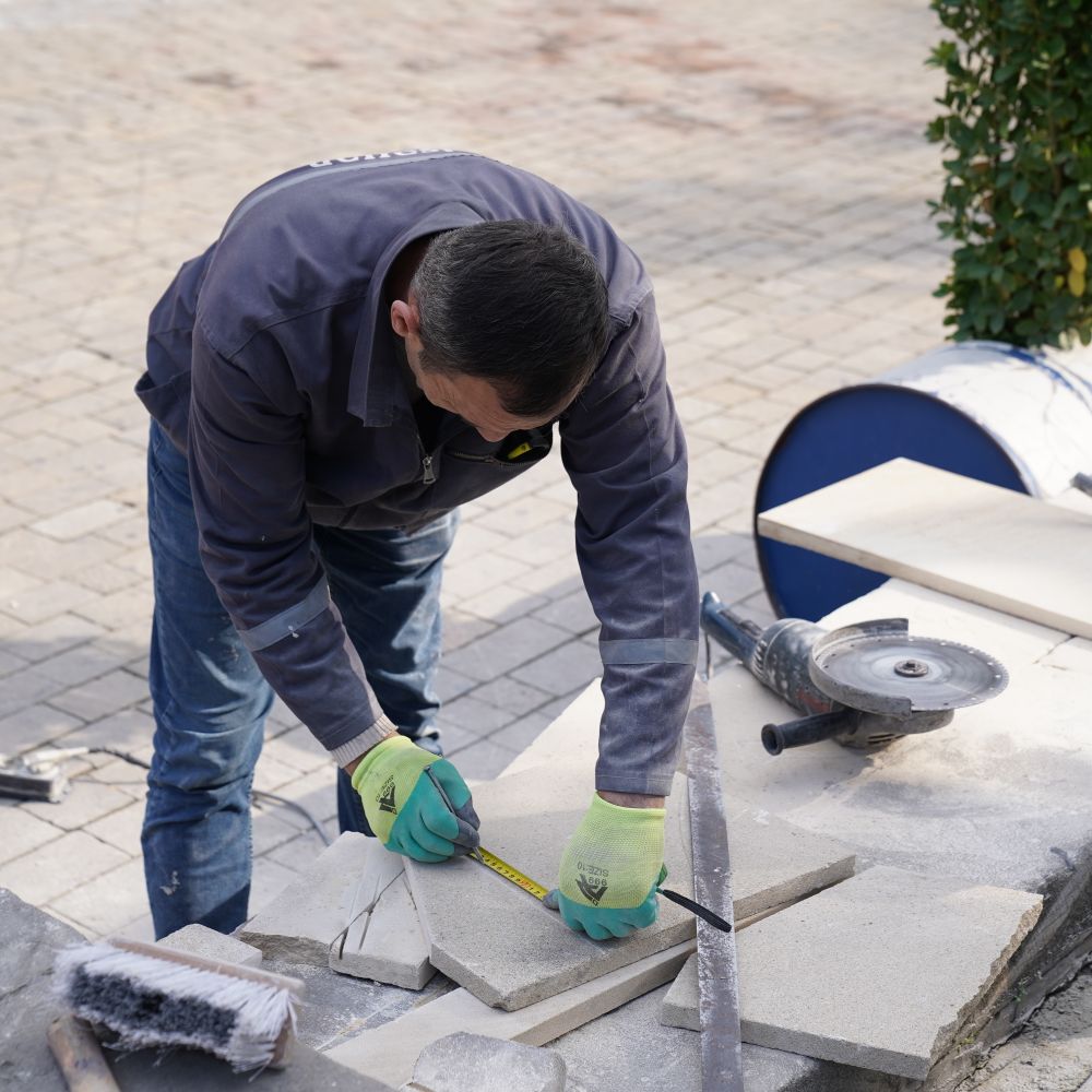 Scawby — professional movers carrying furniture on a house move
