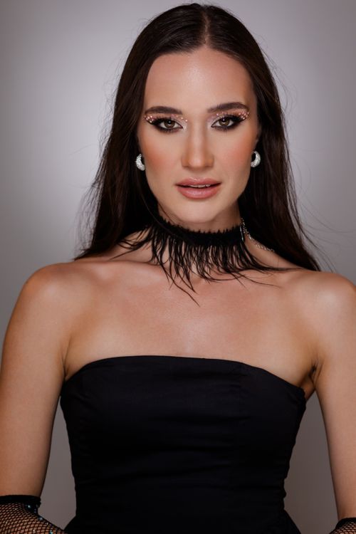 Elegant Portrait of a Woman with Glamour Makeup Free Stock Photo Elegant Portrait of a Woman with Glamour Makeup Free Stock Photo