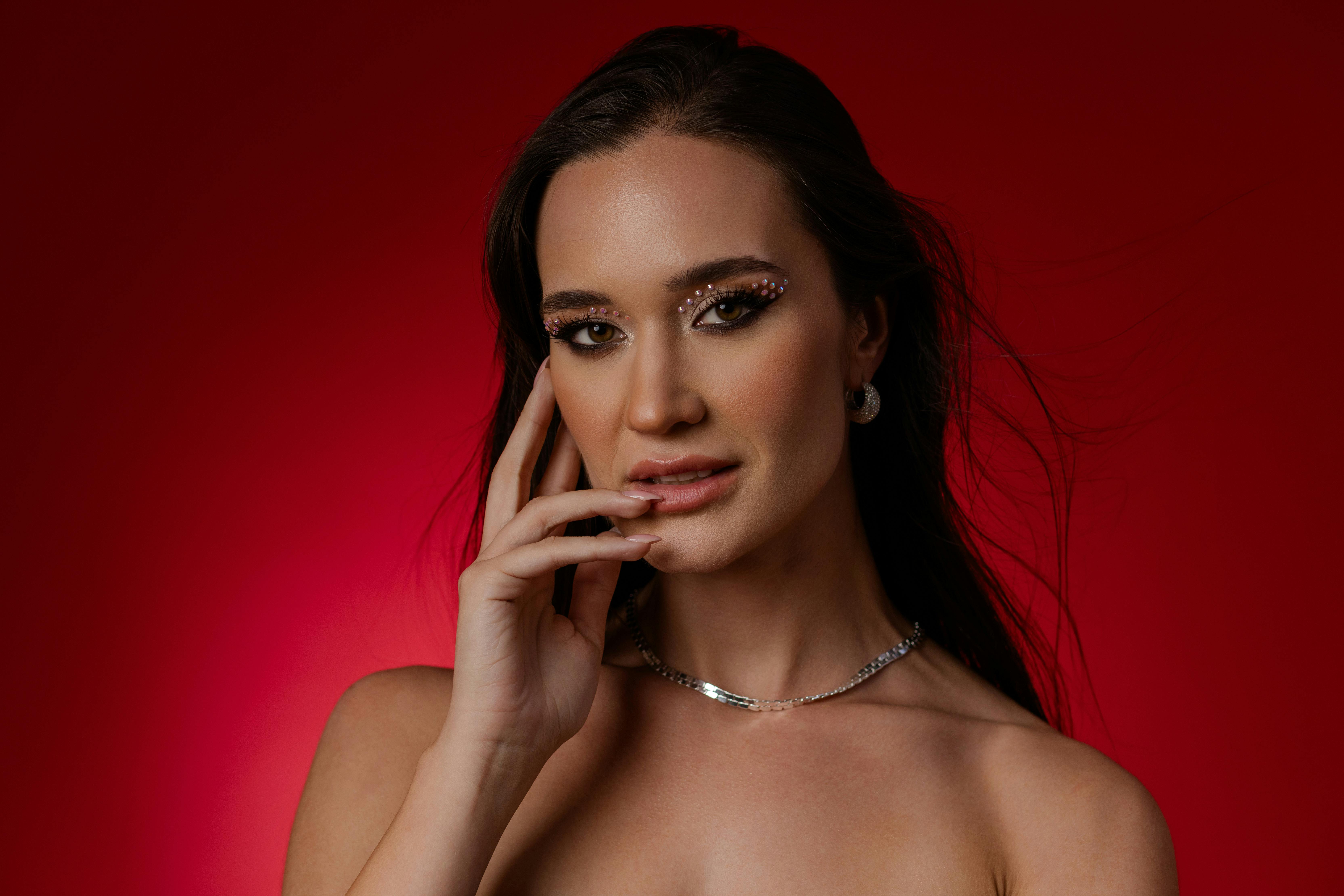 How Independent Beauty Pros Can Capitalize on the Cannes Red Carpet Glam Trend