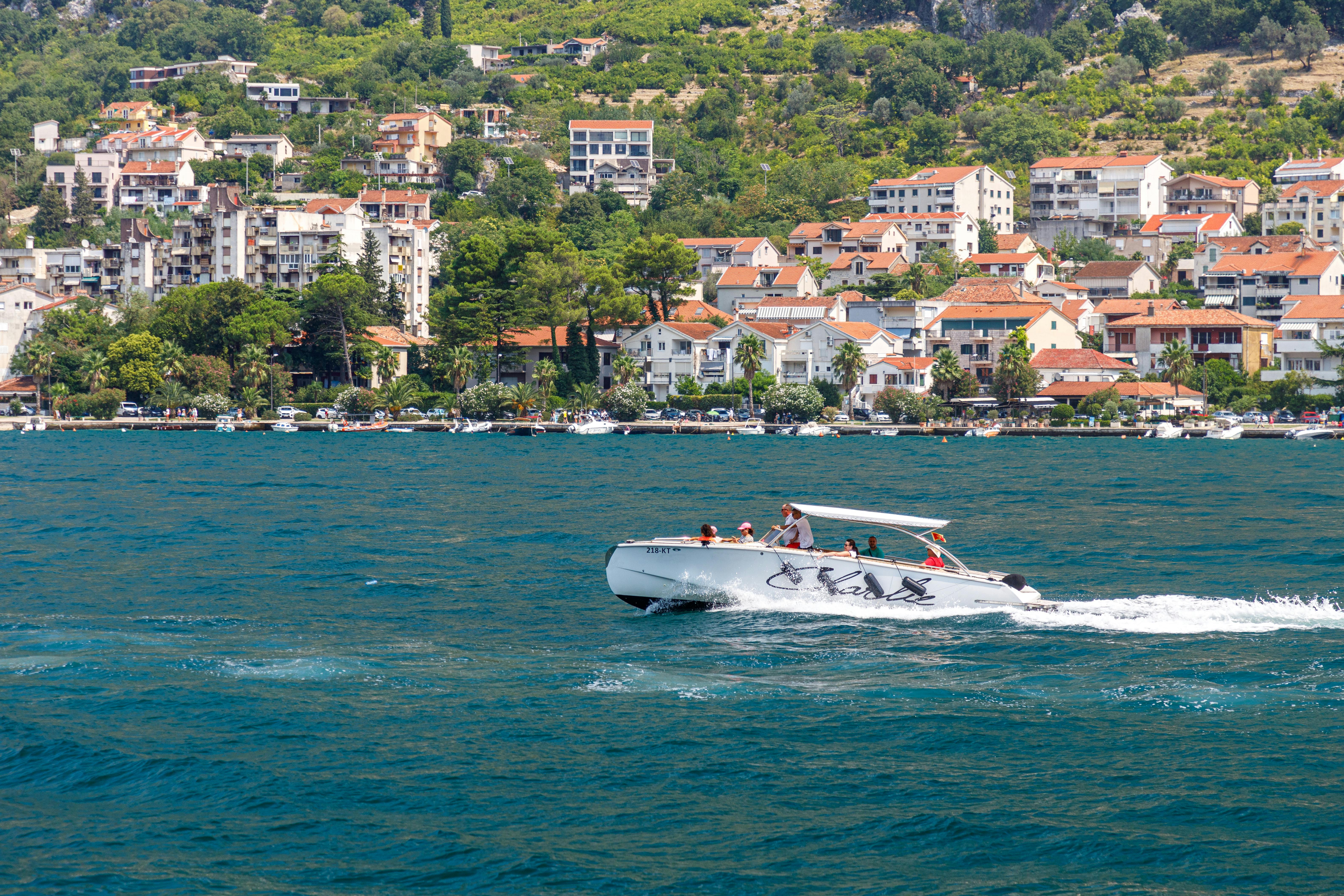 Promoting sustainability in Mallorca: eBoat brings technological innovation, sustainable mobility and renewable energy to lif