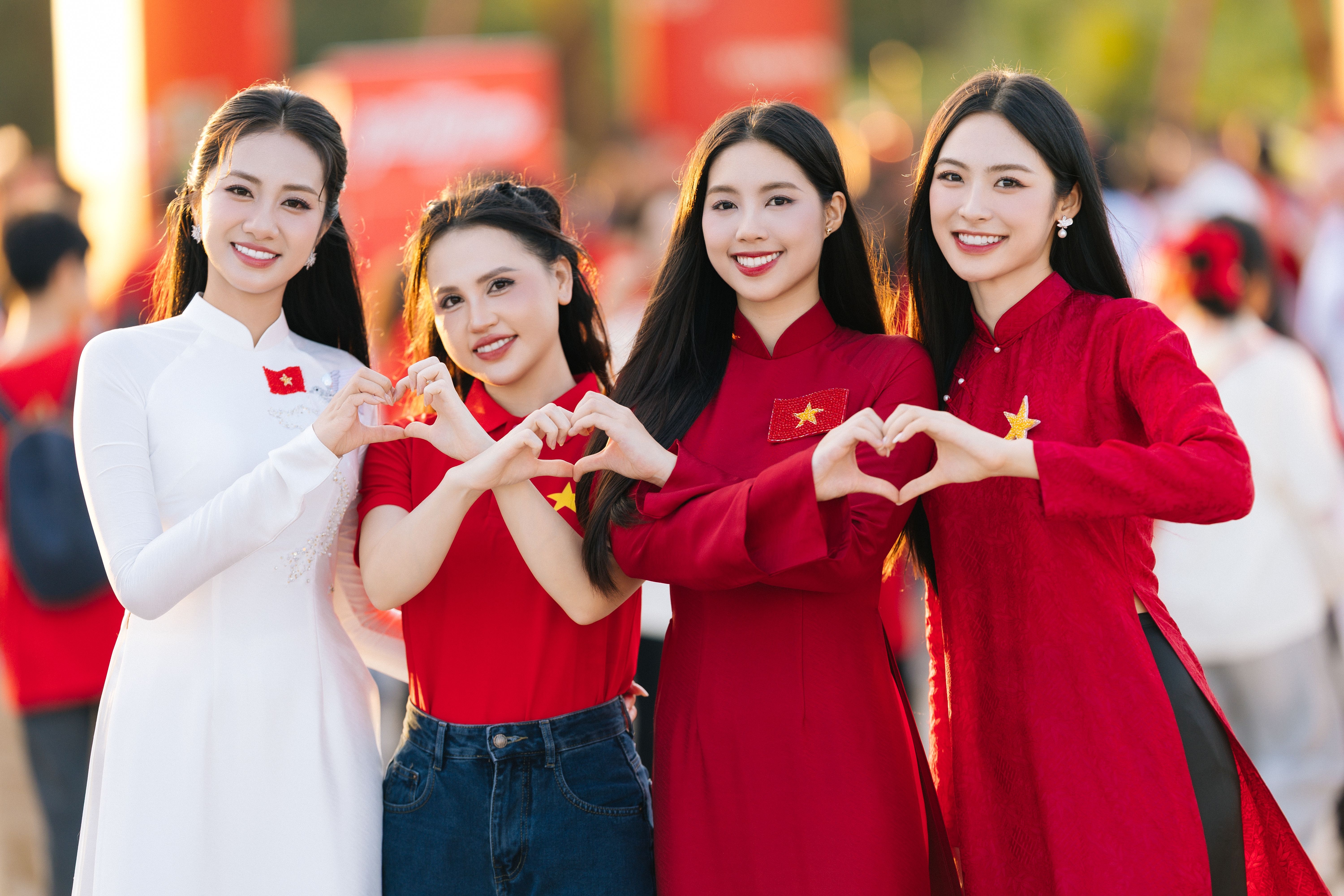 Từ 1/7/2026: Cấm yêu cầu xuất trình thẻ Căn cước nếu đã tích hợp trên VNeID