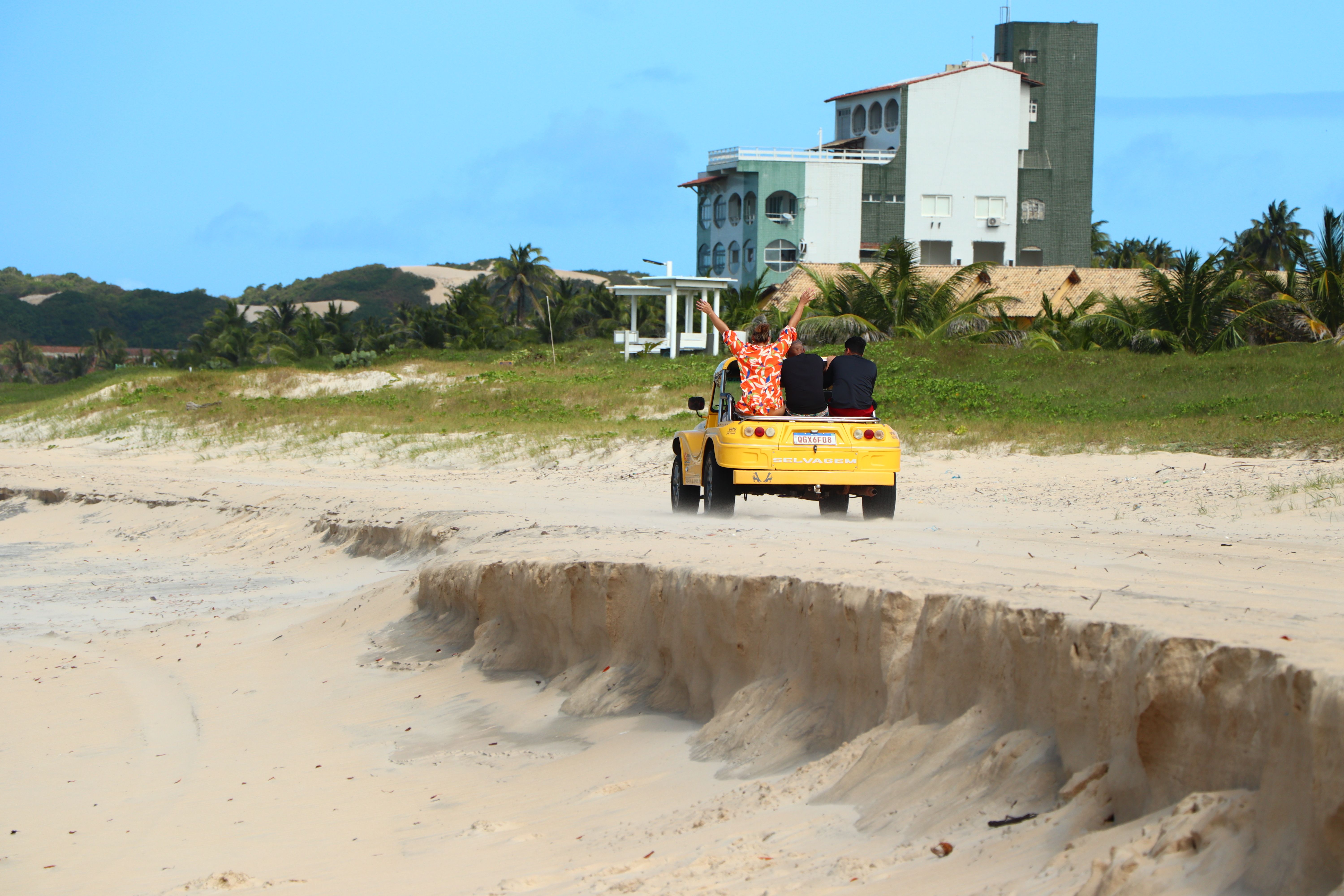 Sandboard the Rio Vermelho dunes