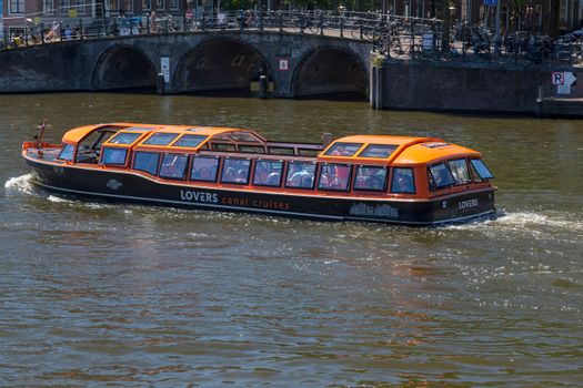 Boat Tour in Taipei
