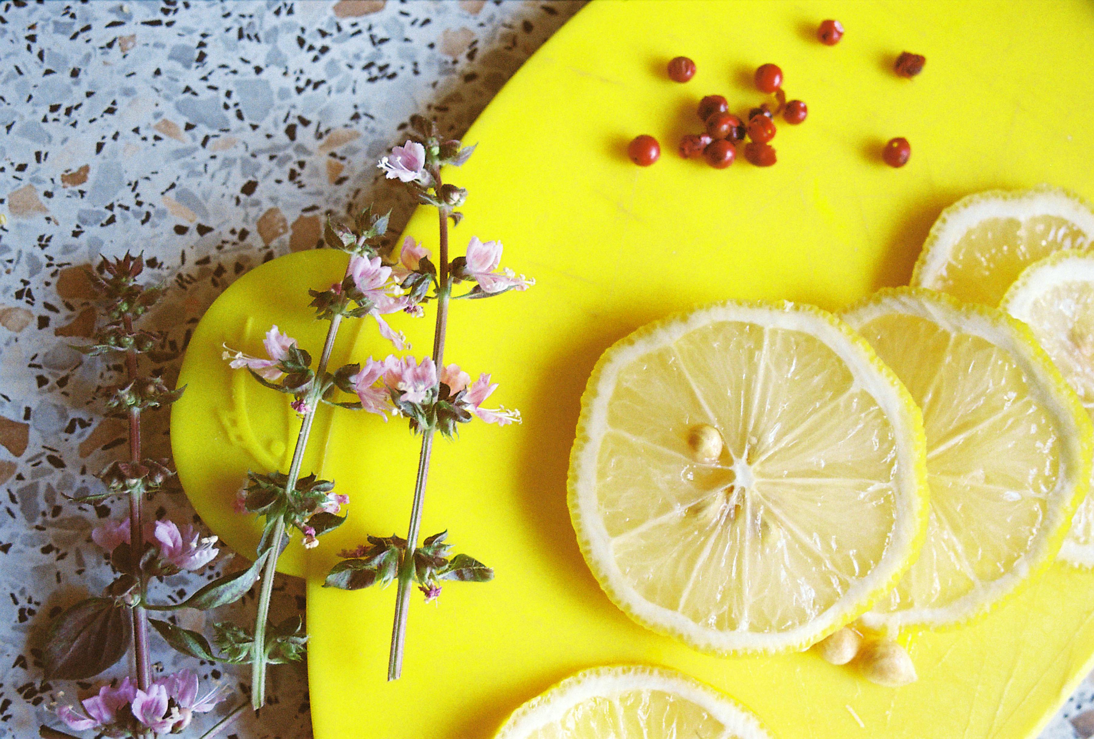 A few kitchen hacks for herbs — Photo by Anna Stepko on Pexels