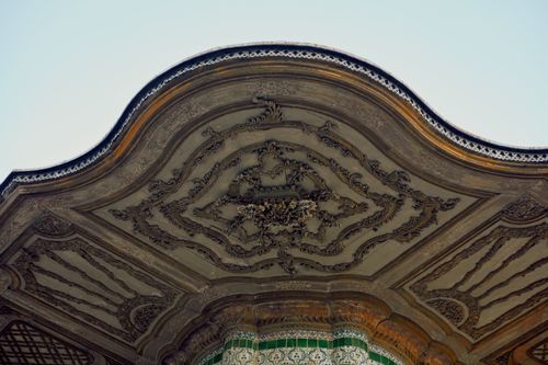 Free Close-up of ornate Ottoman architectural details in Istanbul, Türkiye. Stock Photo