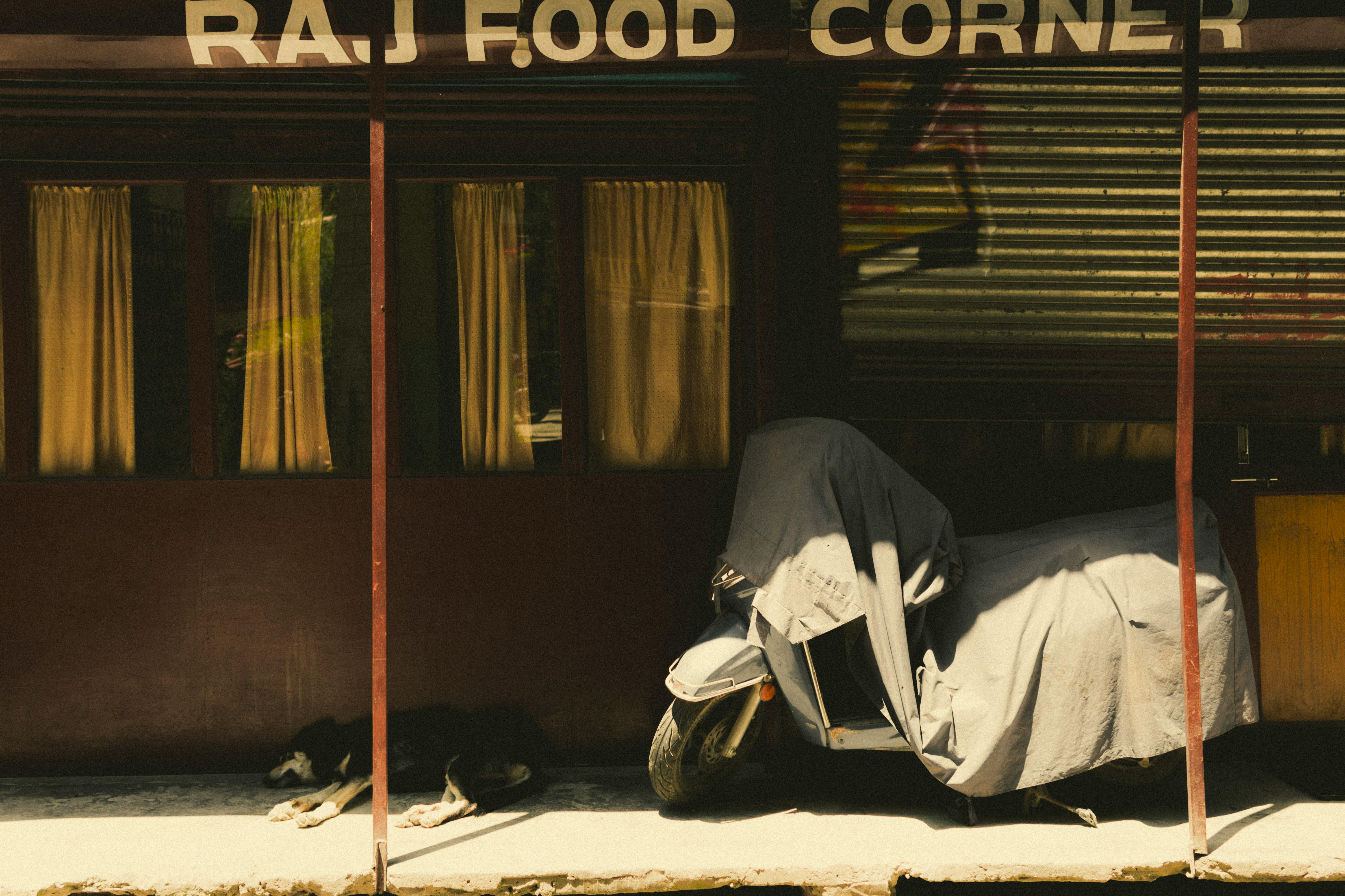 浴室防水工程不漏水的三大關鍵密技，泥作防水層施工不再怕！ - 基層處理步驟圖