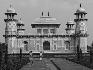 Itimad-ud-Daulah tomb