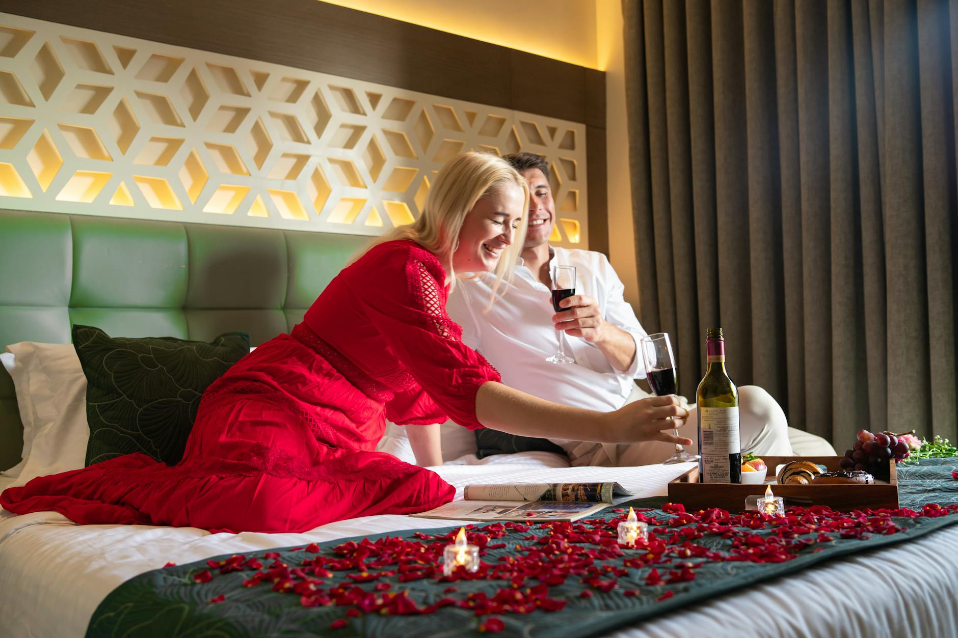 here,are,a,couple,of,keywords,or,short,phrases,that,could,work:
1.,,**affordable,luxury**
2.,,**everyday,indulgence**
both,capture,the,essence,of,high-quality,,desirable,items,that,aren't,exorbitantly,expensive,but,significantly,enhance,daily,life.