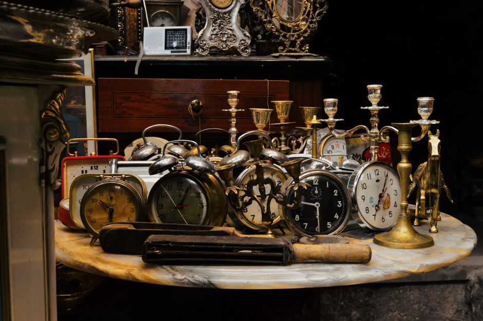 half|vintage clock