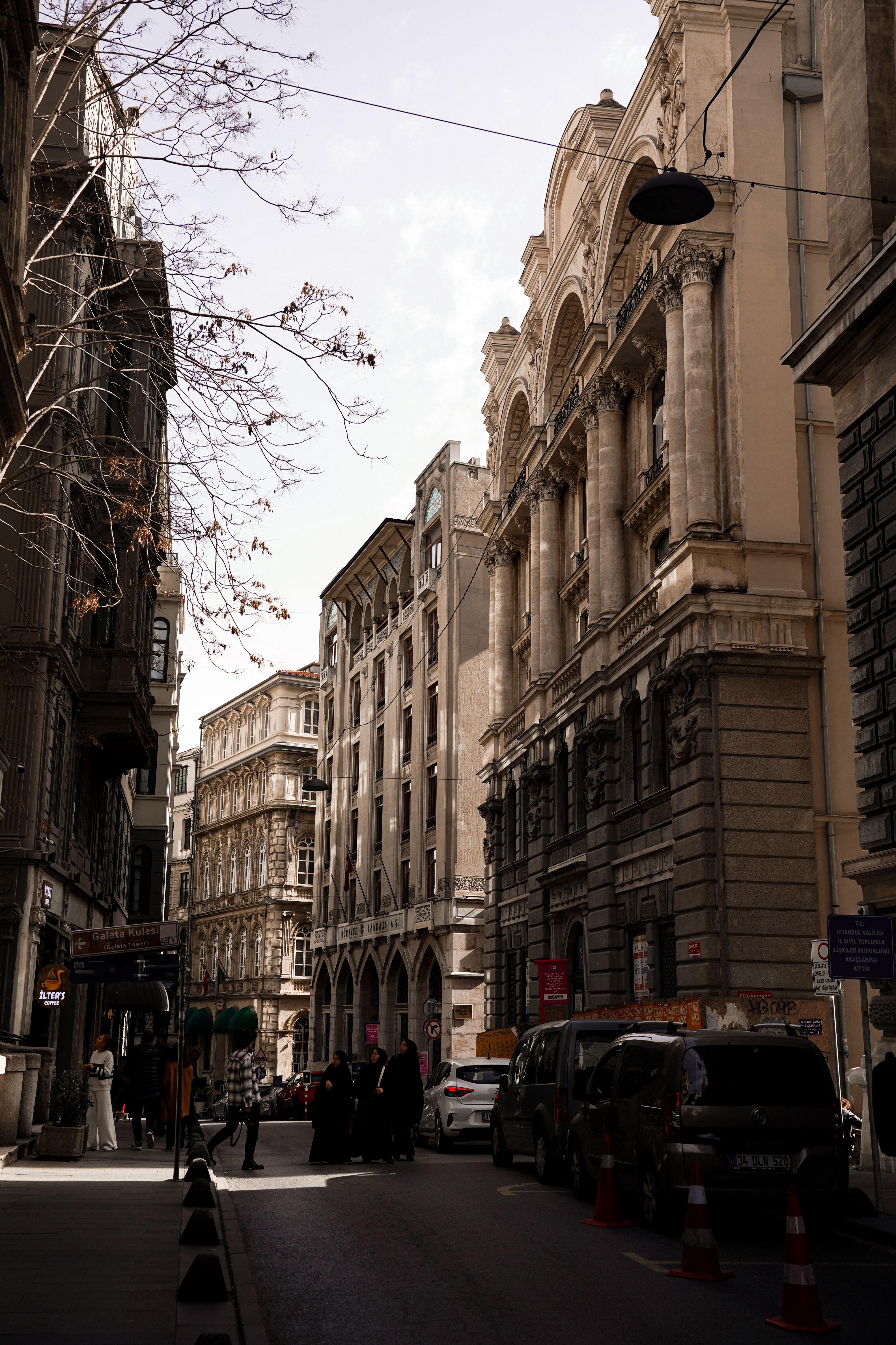 Charming Street in Historic European City Center · Free Stock Photo