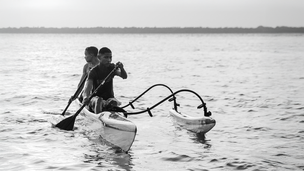 Night canoeing for caimans — Amazon — Brazil