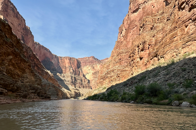 Maladie mystérieuse frappe des rafteurs au Grand Canyon