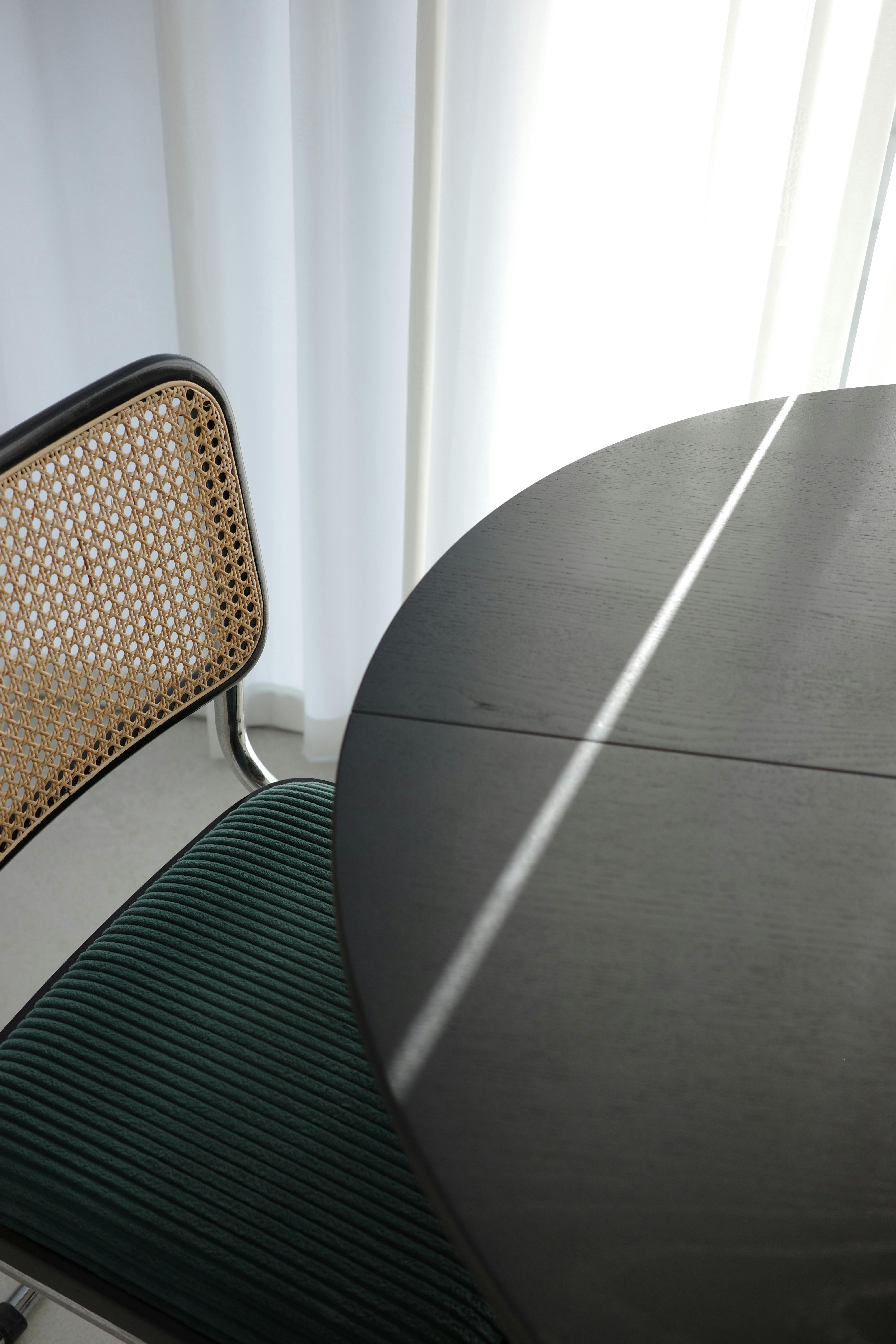Activity-based working zones in Dubai office
