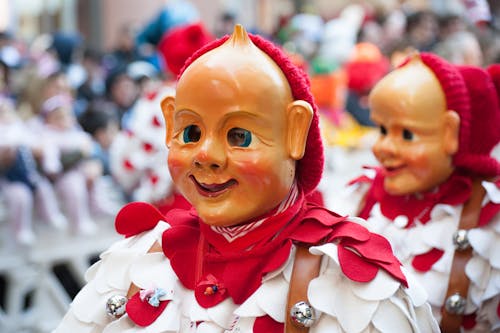 Selective Focus Photography of Person Wearing Baby Face Mask