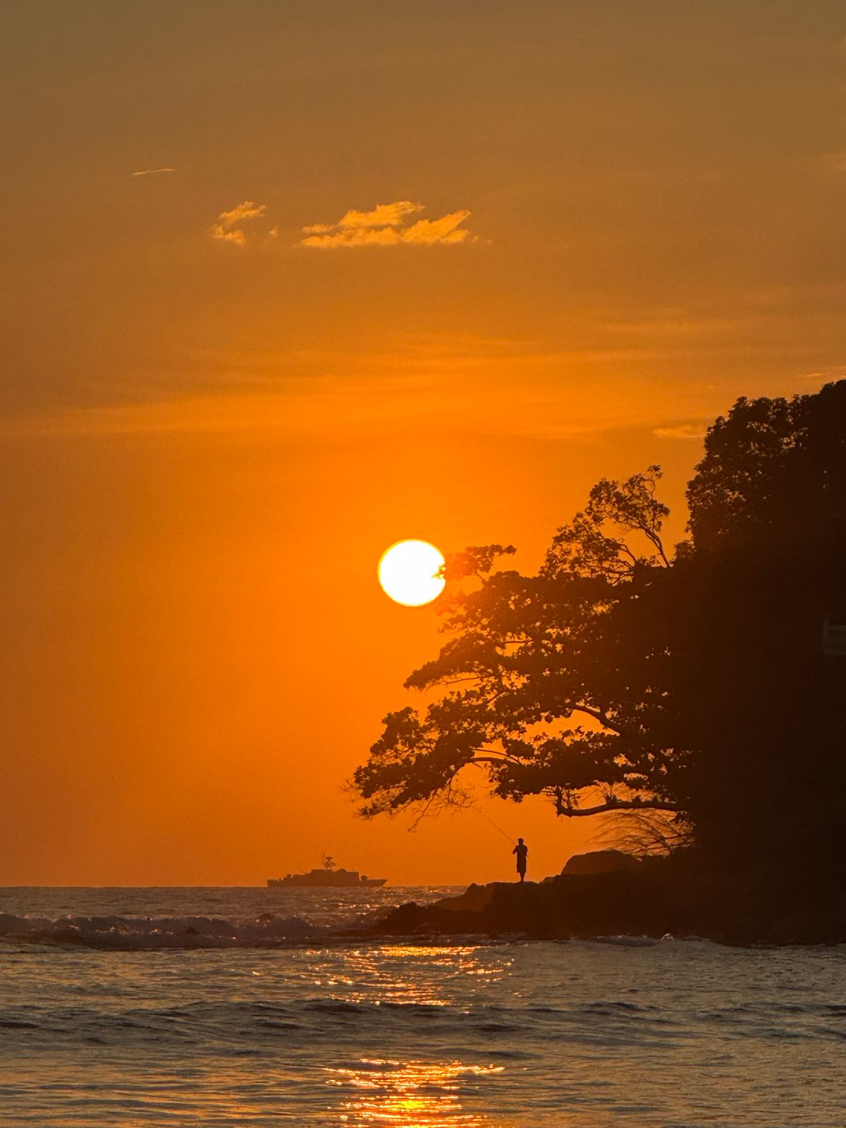 Karon - promenada de pe malul mării în Phuket