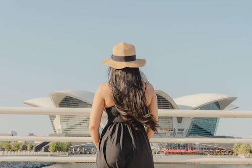 Cool Summer Outfits That Breathe Easy