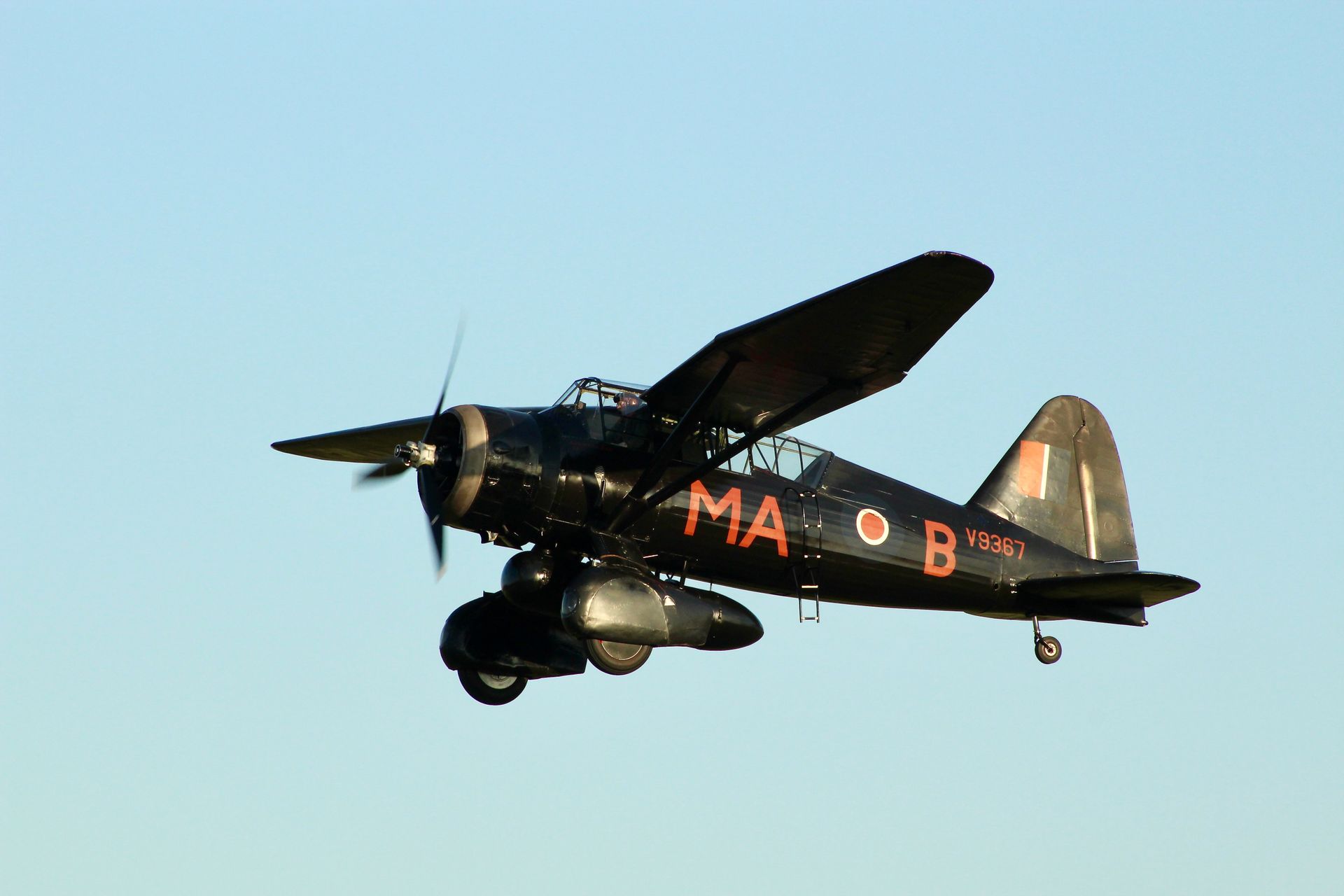 Free stock photo of airplane, airplane from below, airplane in flight