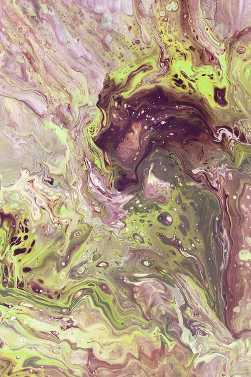 Free Dynamic abstract painting with vibrant green and purple fluid swirls, creating a mesmerizing visual effect. Stock Photo