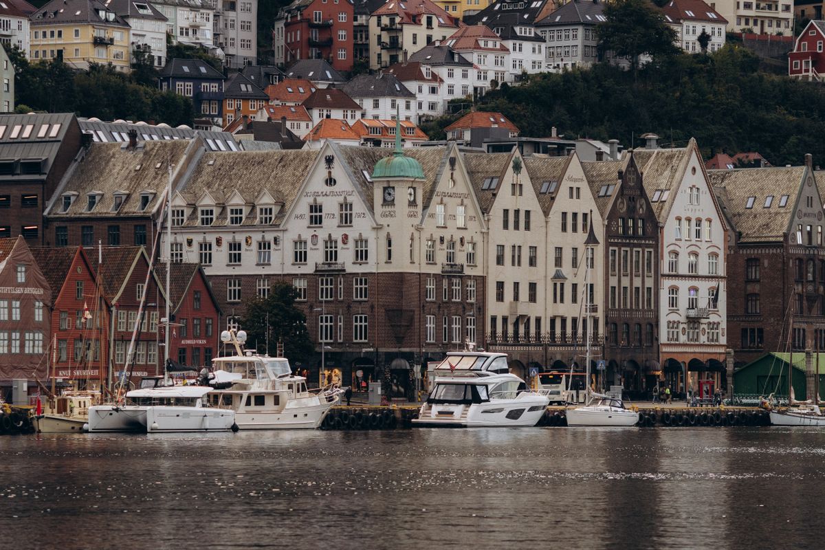 Zabytkowa dzielnica Bryggen w Bergen wpisana na listę UNESCO