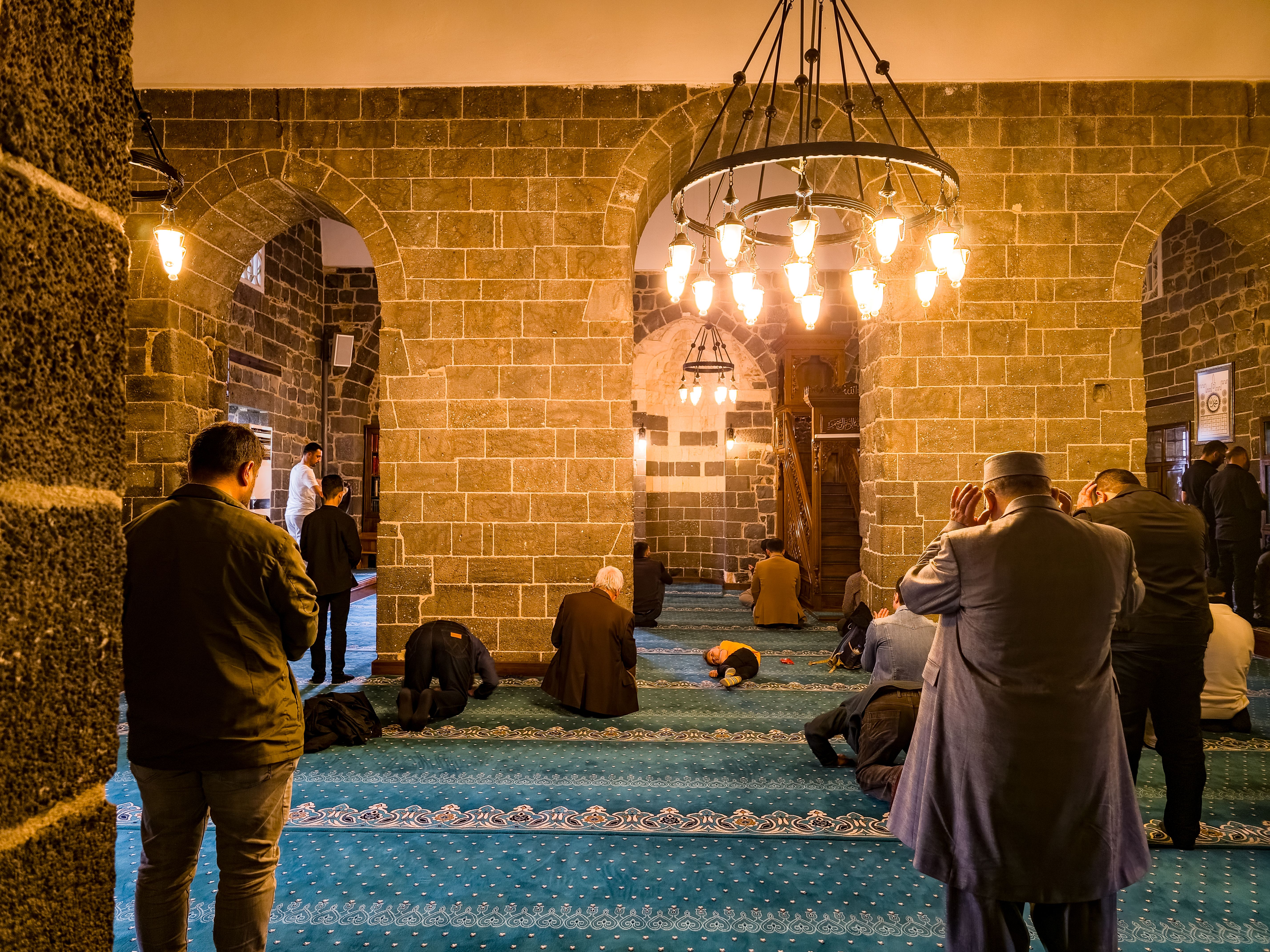 Traditionele Turkse theehuis in een klein dorpje 3