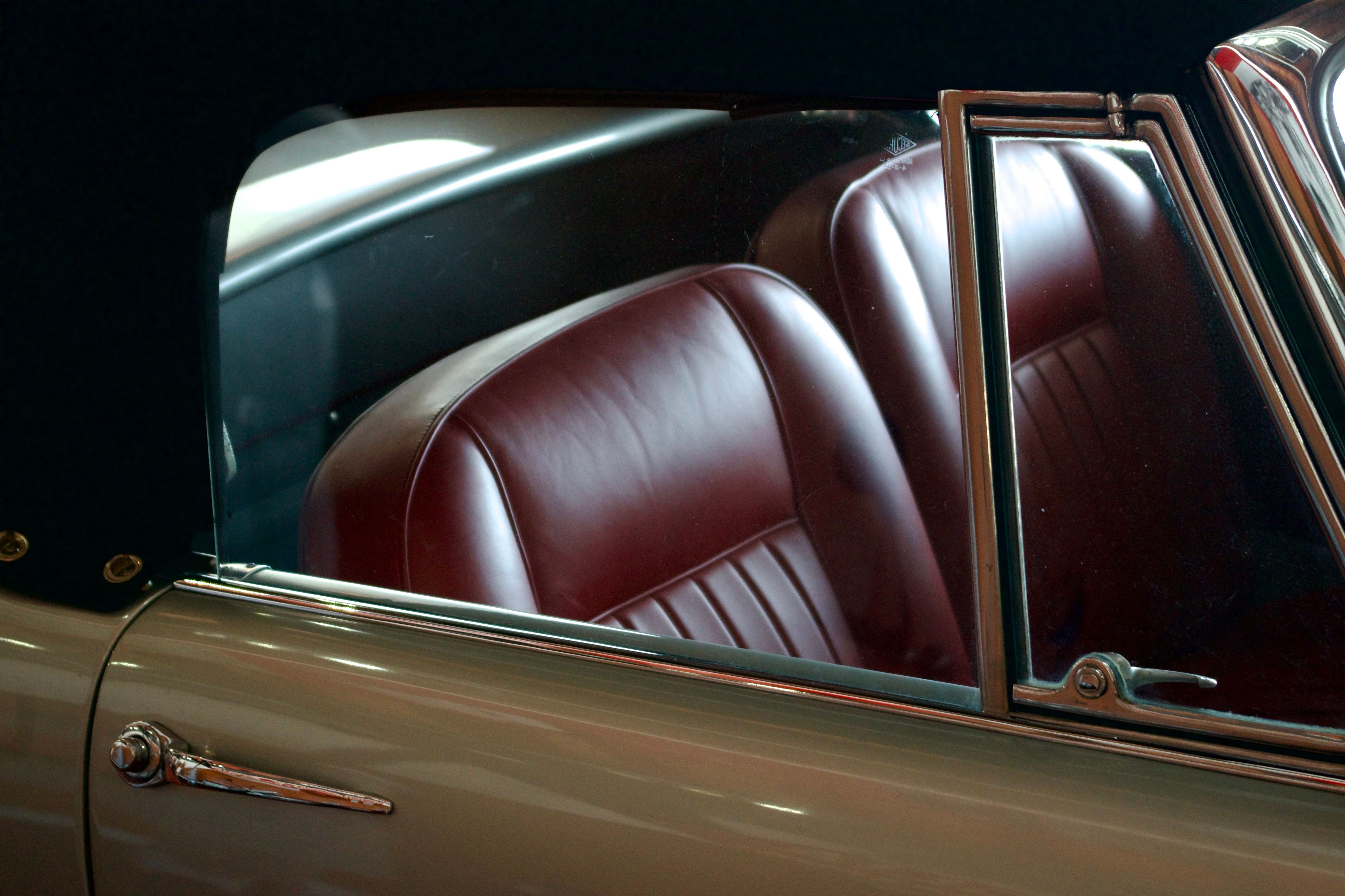 Vintage Car Interior with Classic Red Leather Seats · Free Stock Photo