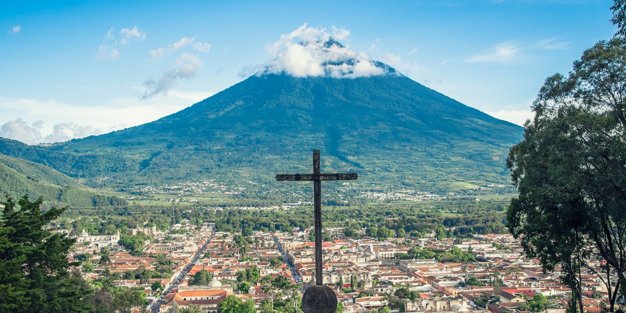 Guatemala merupakan salah satu penghasil karet terbesar di benua Amerika