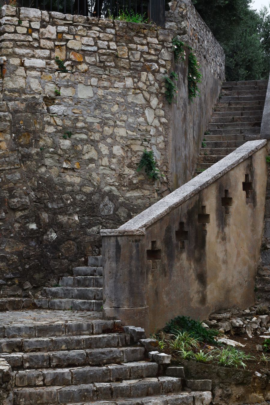Stone stairway in a historic passage by Goszton on Pexels