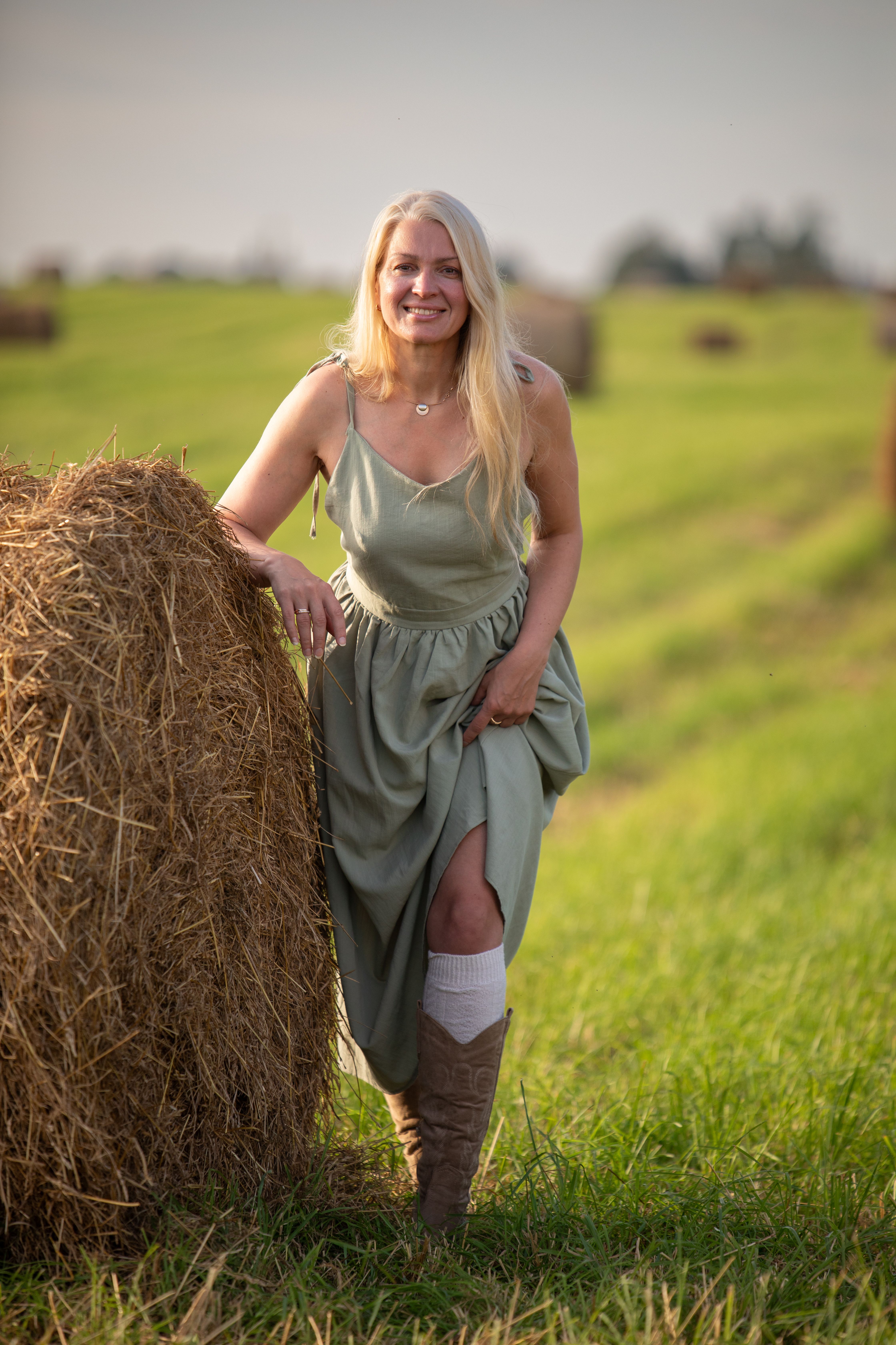 Low Country Casual Attire Photos, Download The BEST Free Low Country Casual  Attire Stock Photos & HD Images